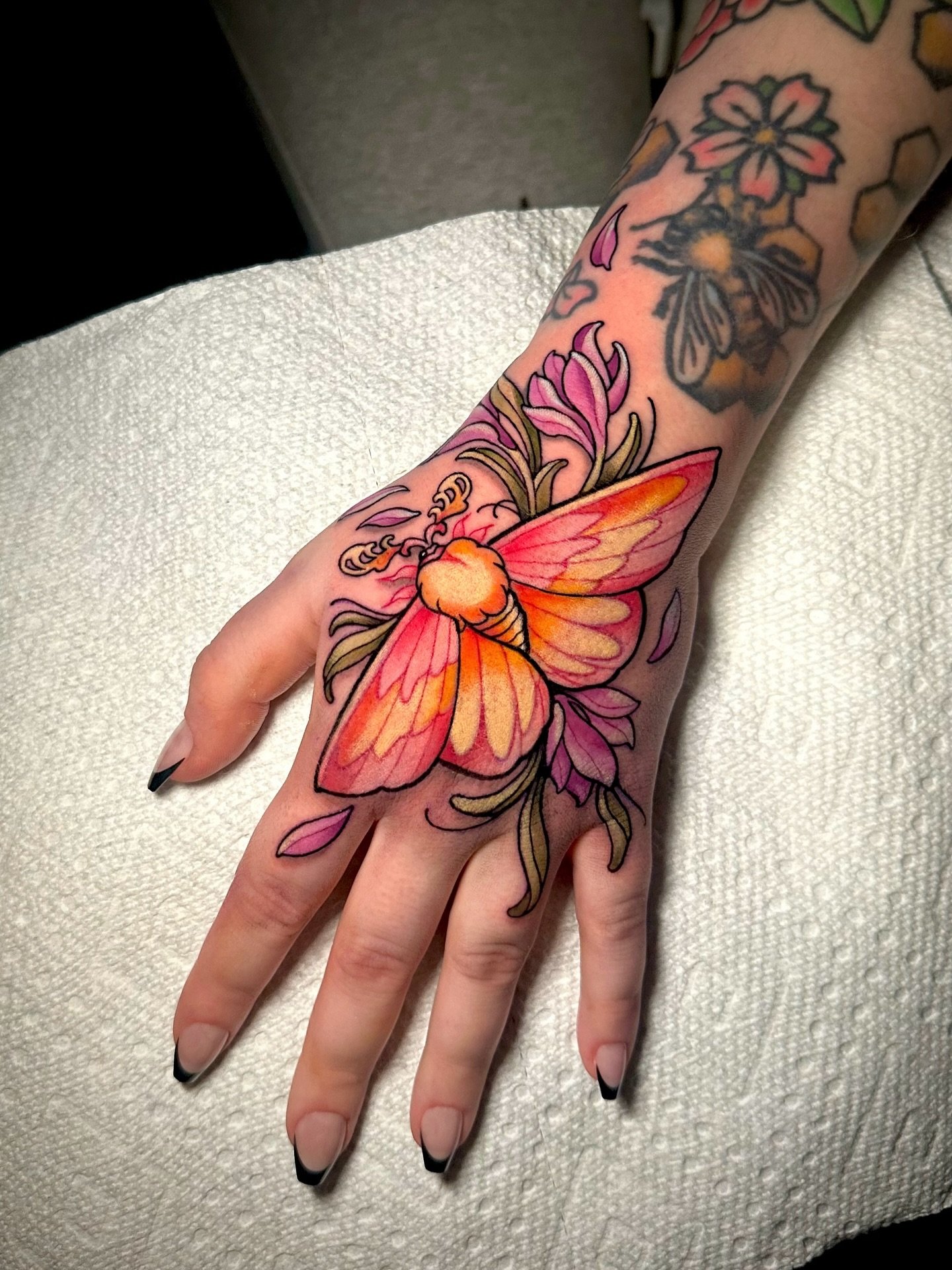 Rosy Maple Moth for my dear friend Dani 🦋
.
.
. 
Booking December - February in Denver ✨
