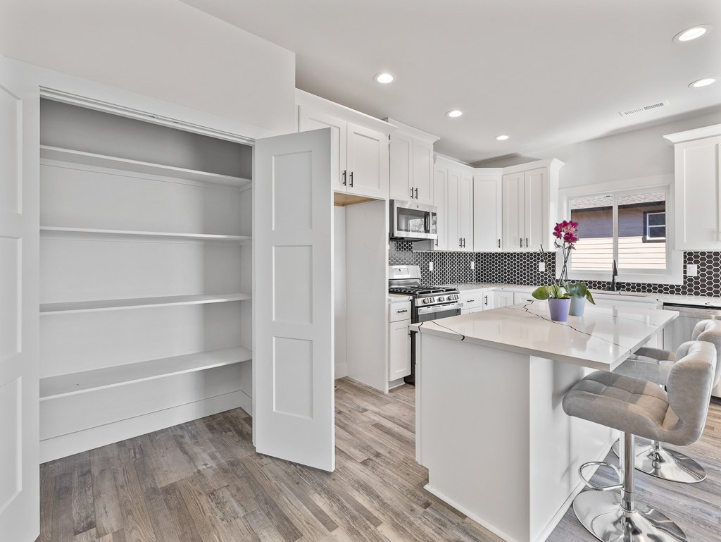 1168 Ridge Dr-07.jpg