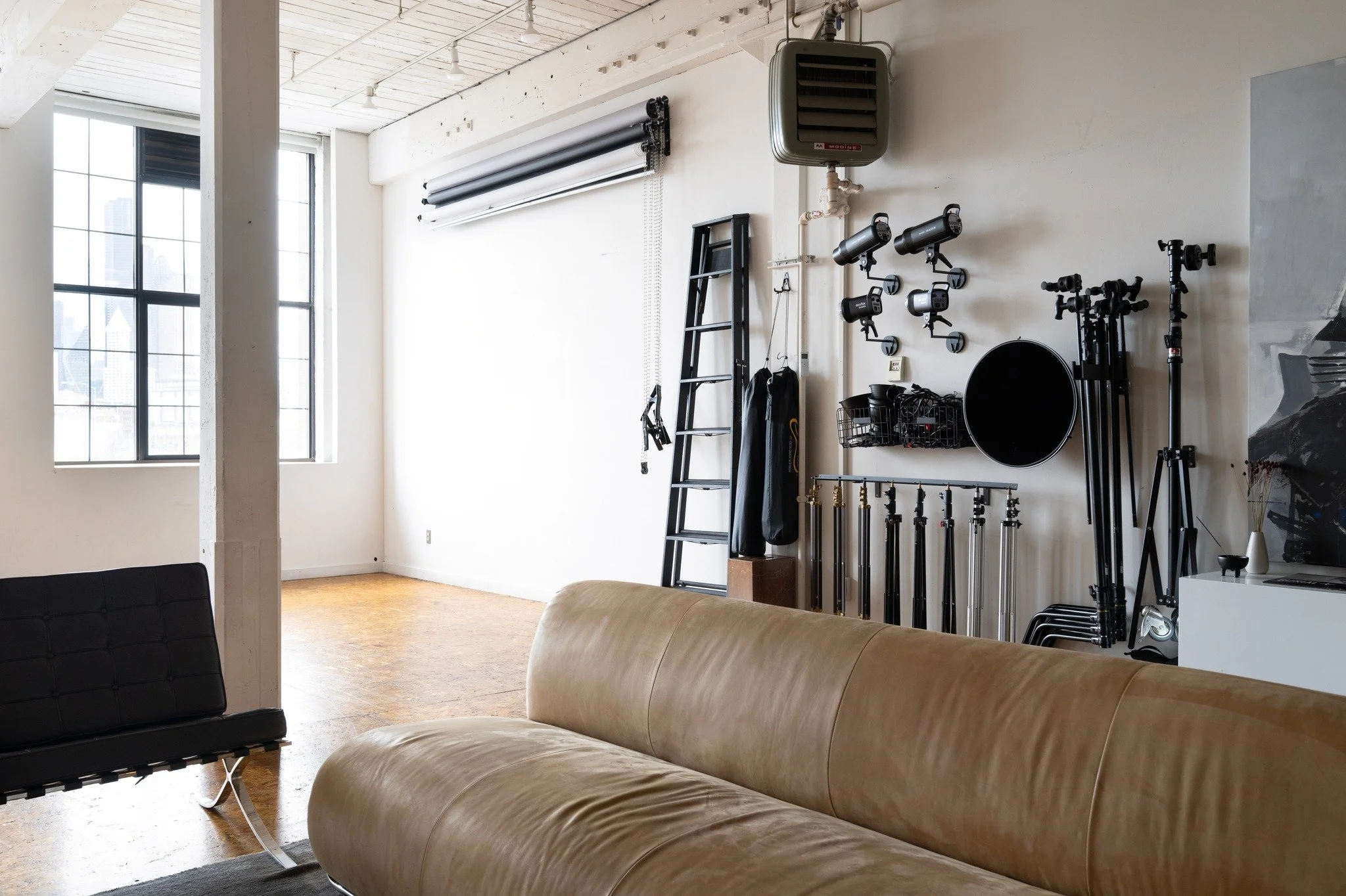 Introducing our Sunrise Rate: $50/hr from 7AM&ndash;1PM, Monday&ndash;Friday.

Perfect for catching soft morning light streaming through our north-facing windows, or using our motorized blackout shades for controlled setups.

Whether you&rsquo;re sho