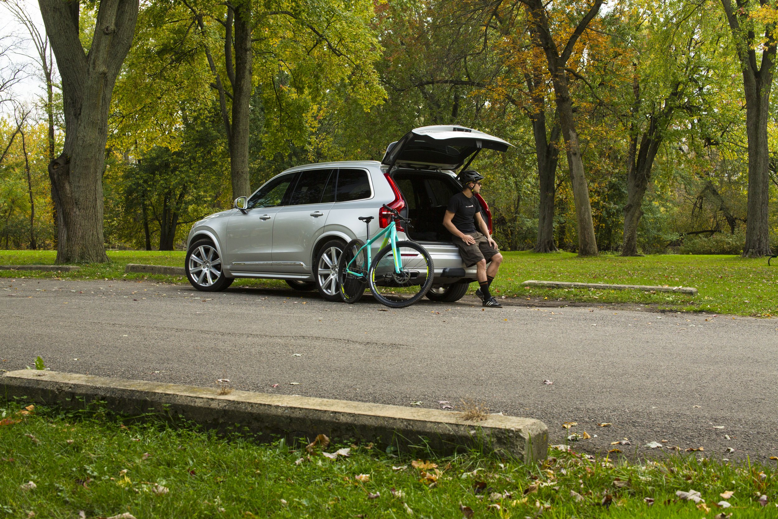 Volvo_XC90_InUse-1.jpeg