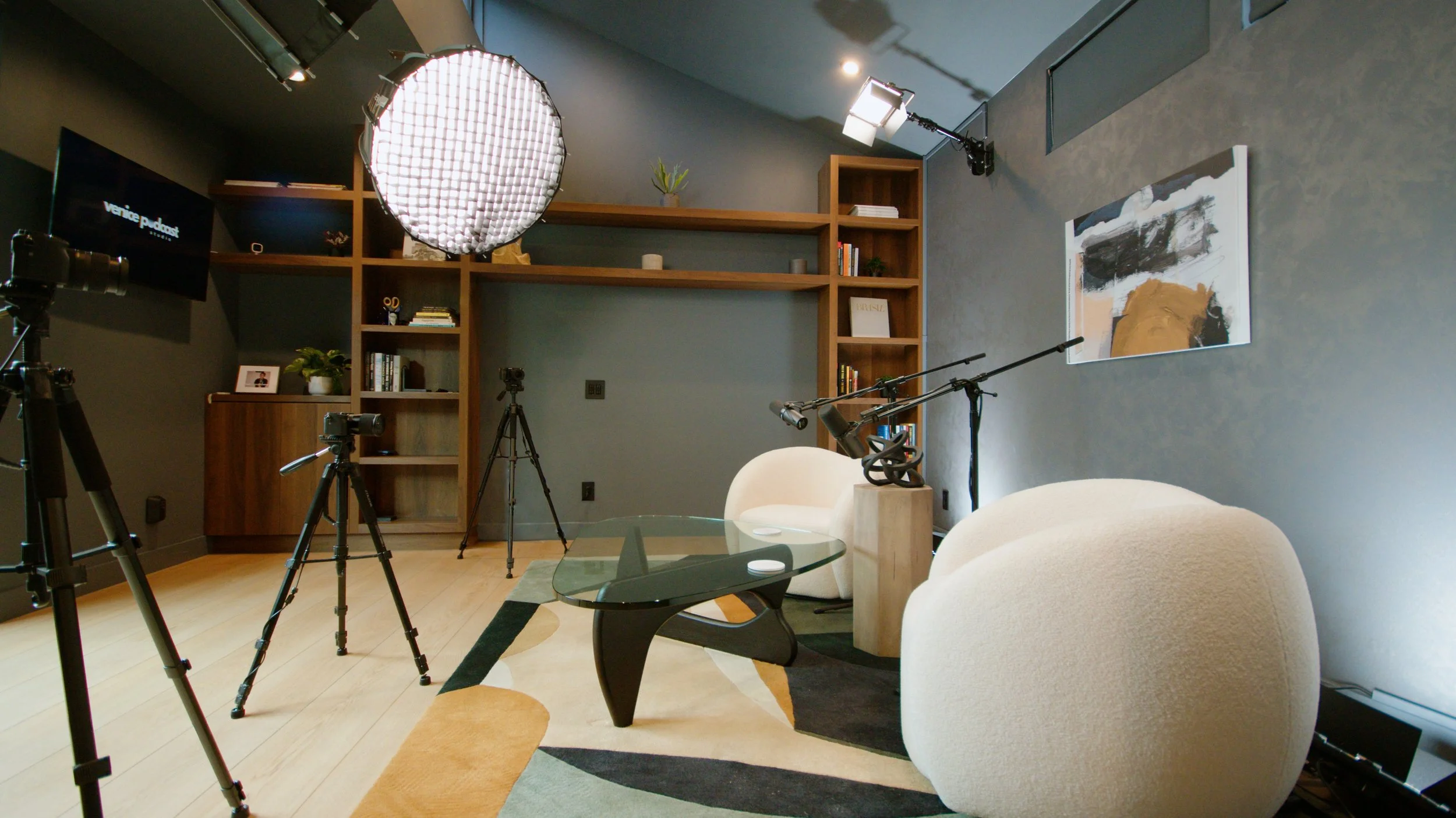 VenicePodcastStudio-9.jpg