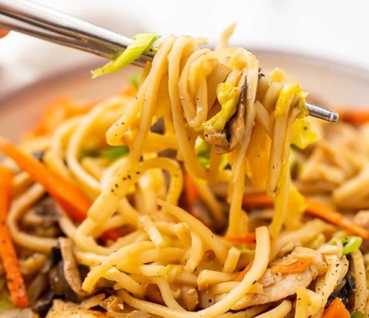 Chicken Lo Mein