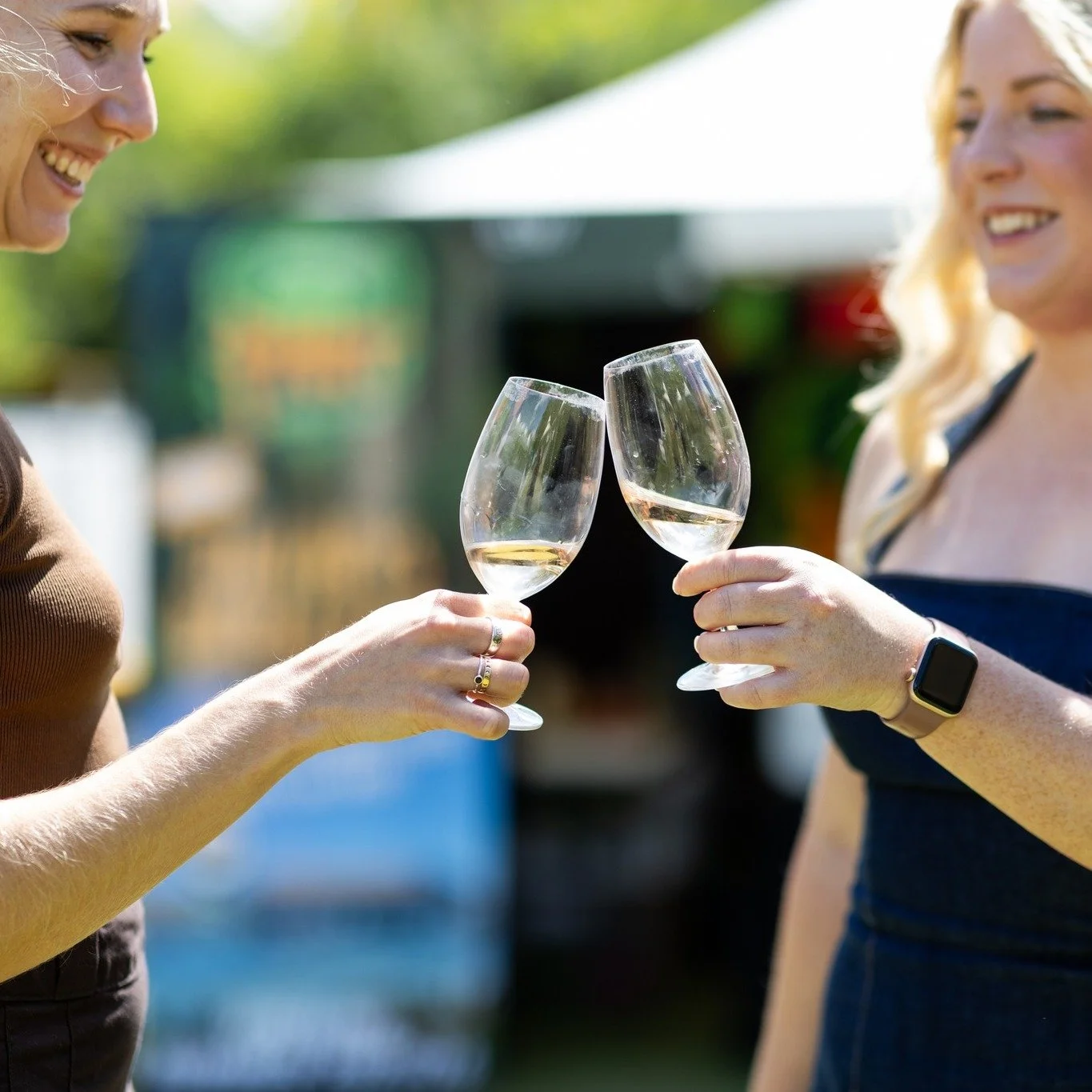 COMPETITION TIME 🍷

Win a one-night stay at @vibesubiaco in a Deluxe King Suite, including breakfast for two at @storehousesubiaco, a late checkout at 12pm, plus two tickets to UnWined Subiaco!

To enter:
Follow @unwinedeventswa, @storehousesubiaco 