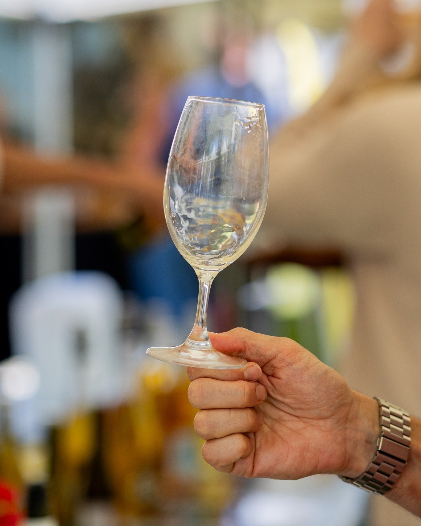 Enjoy complimentary wine tasting as you explore the event, then support local producers by purchasing a glass of your favourite to sip as you wander. Before you head home, make the most of exclusive event prices and stock up on bottles for your home 