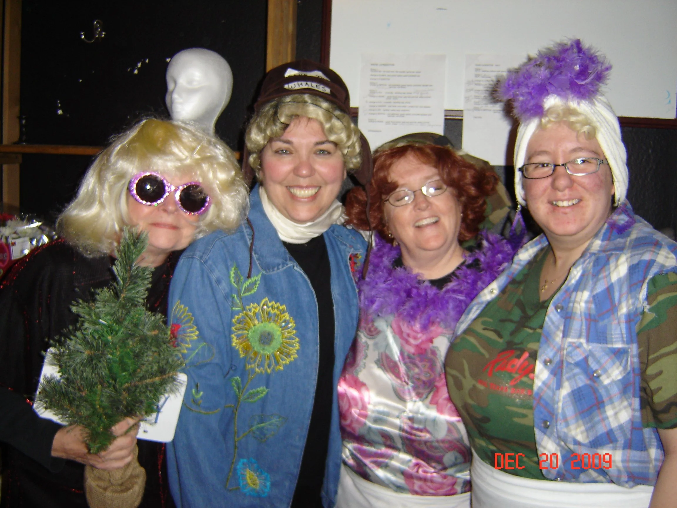 Cast_A Tuna Christmas_2.JPG