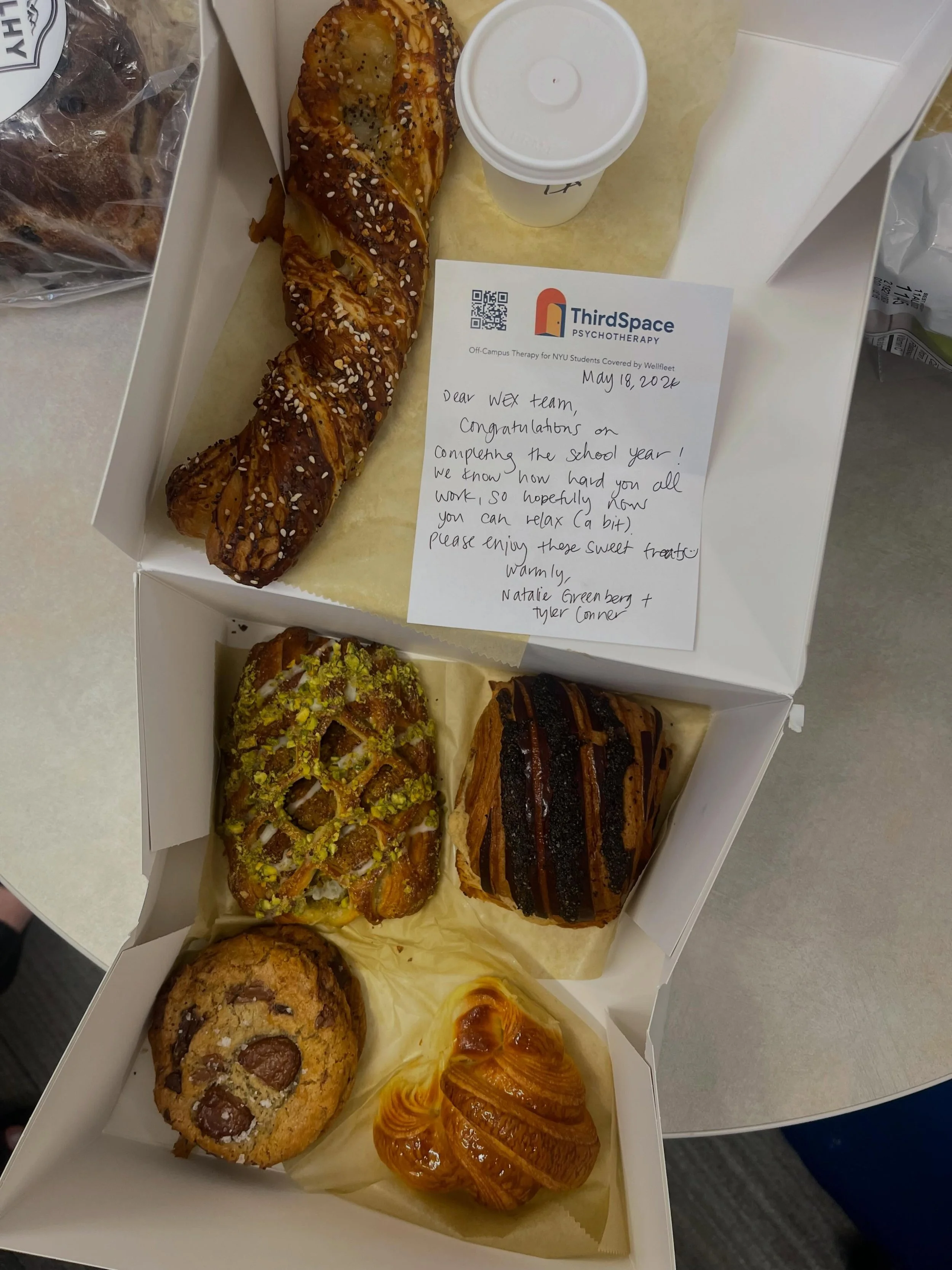 I send only the best treats to my collaborators, from my group practice @thirdspacepsychotherapy ! 🥐🍪🧁 @somedaysbakery