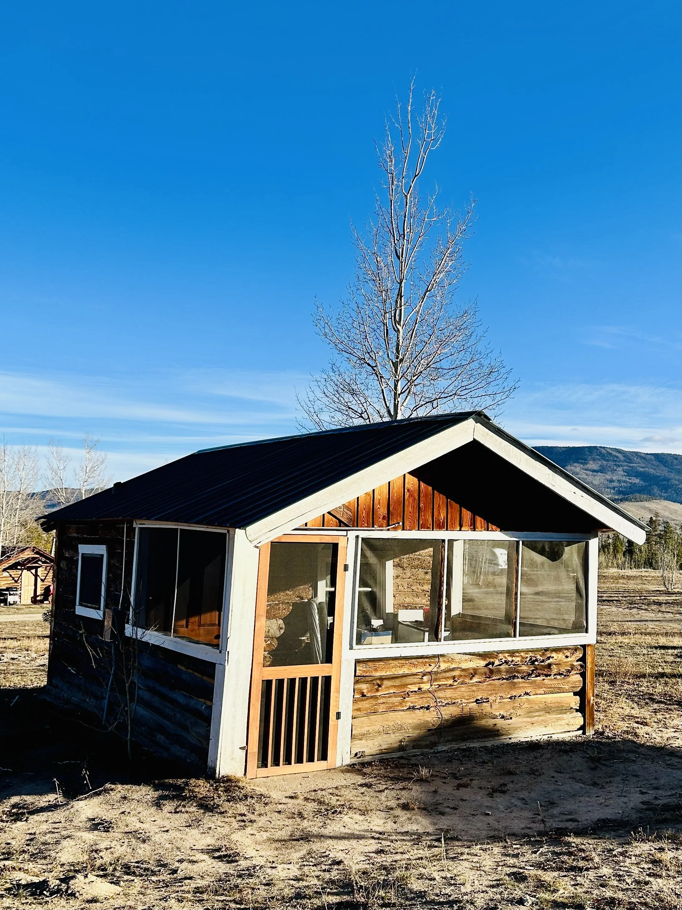 Cabin 9 Exterior