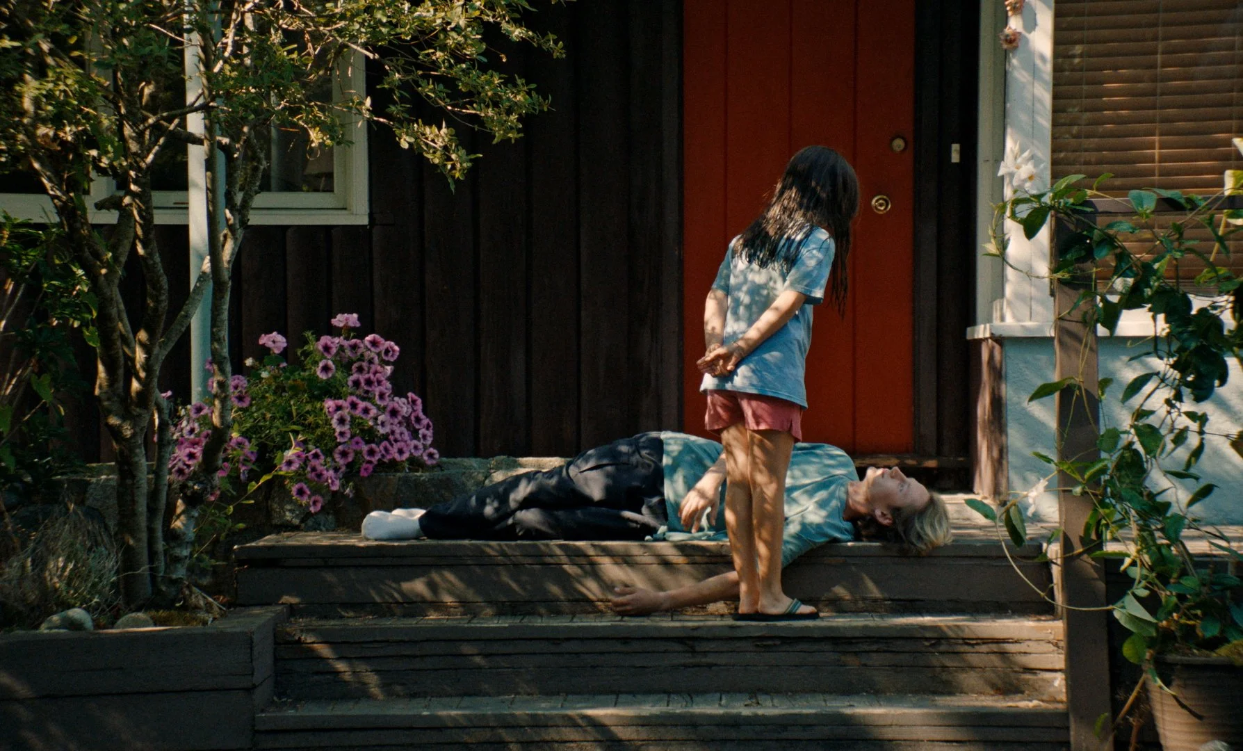 LA TIMES | Memories of a troubled brother come to sensitive life in the exquisite ‘Blue Heron’
