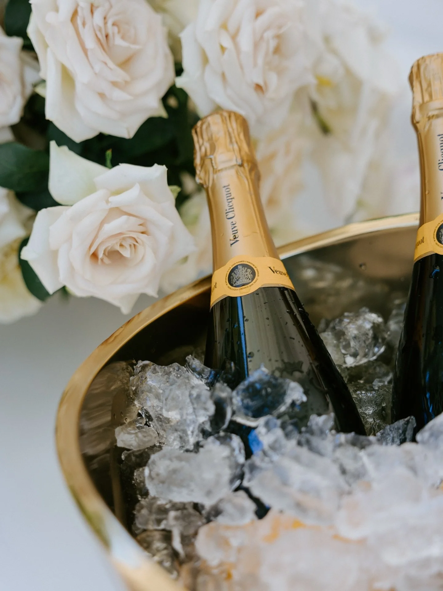 The details ~ Majd&rsquo;s birthday last weekend 🥂

Photography &amp; Content @madelineanne_creator
Planned &amp; Styled by @marynehmestylist
Catering @simonkascatering
Florist @montanafloral
Furniture @optimumeventhire
Tableware @takemehire
Candles