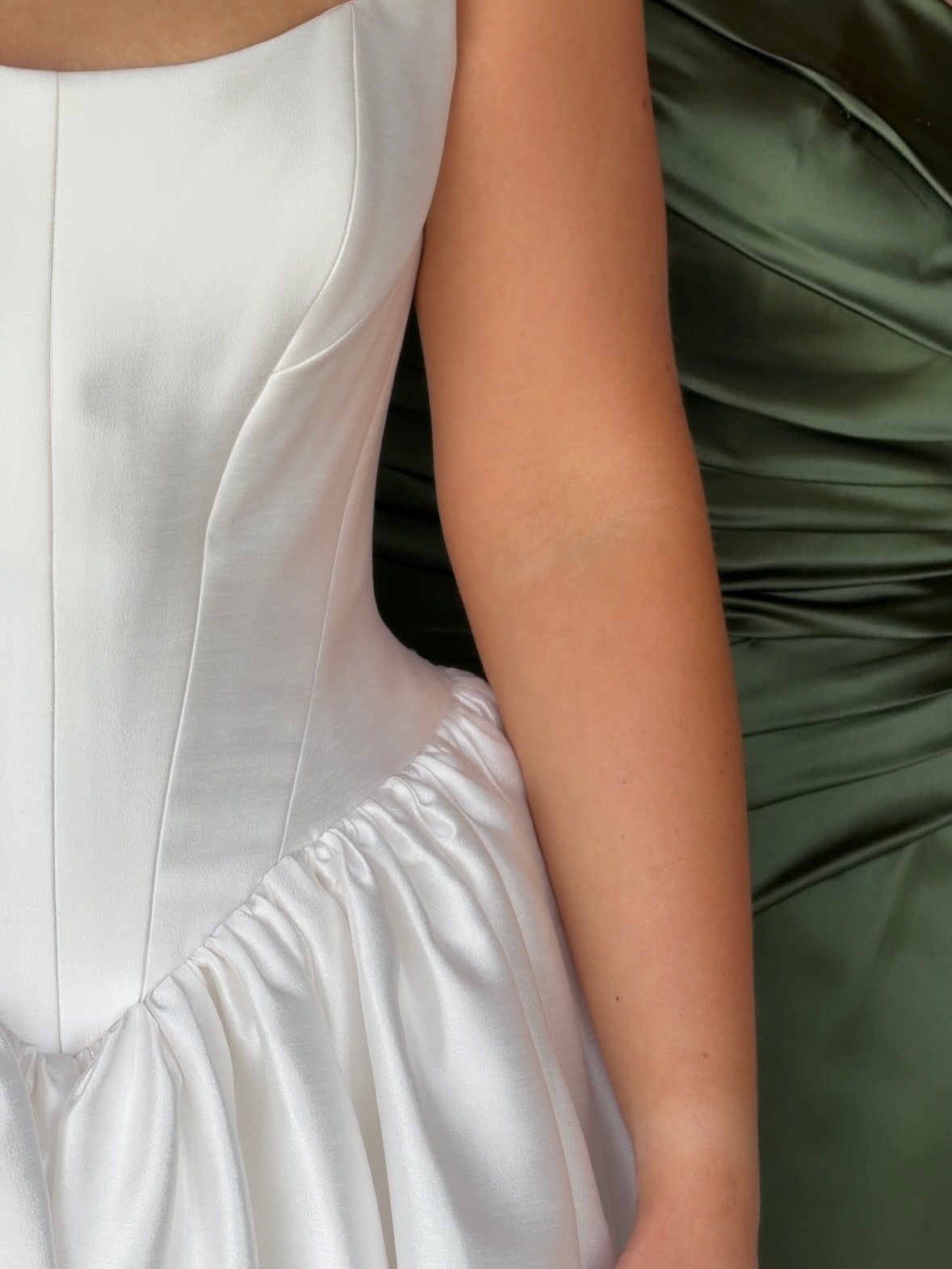 Sculpted by @kyhabride 

Wedding content creator. Europe wedding. Europe content creator.