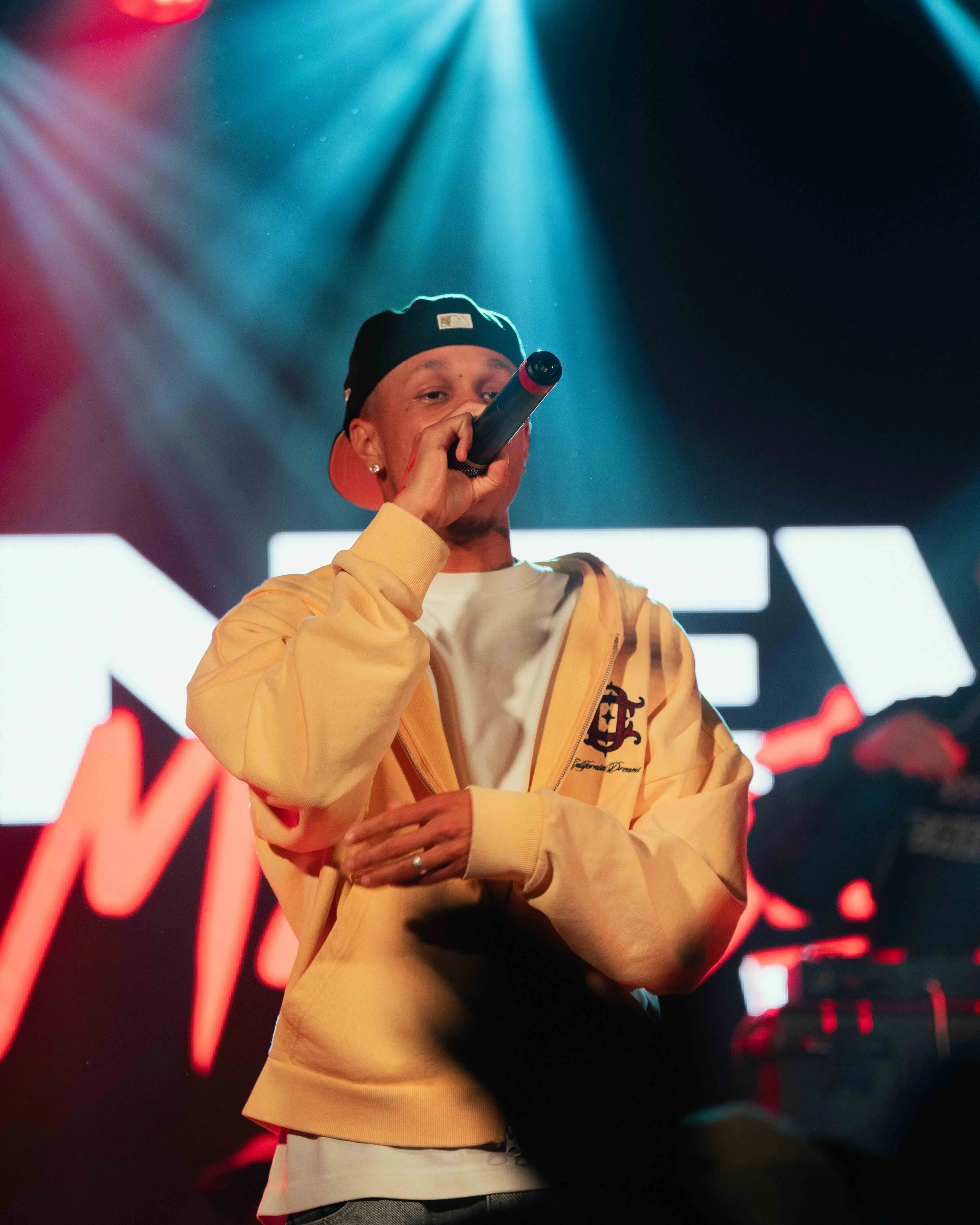 New Mainstream | @elijah_stem-117.jpg