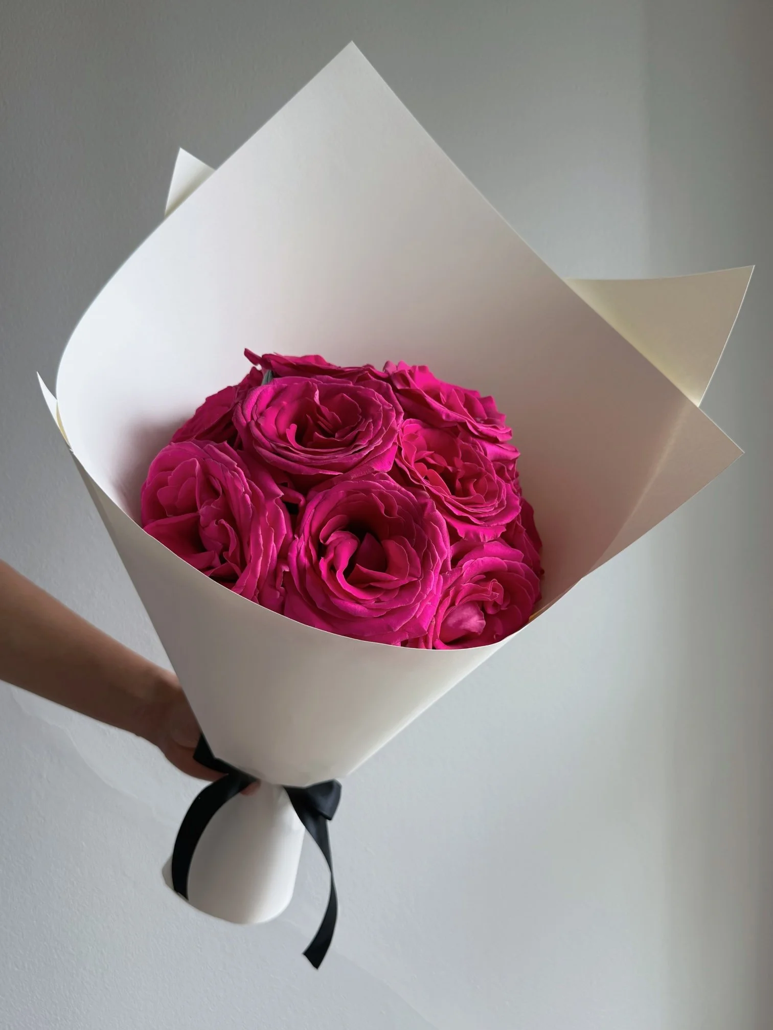 Modern Pink Roses Bouquet _ Los Angeles Florist.jpeg