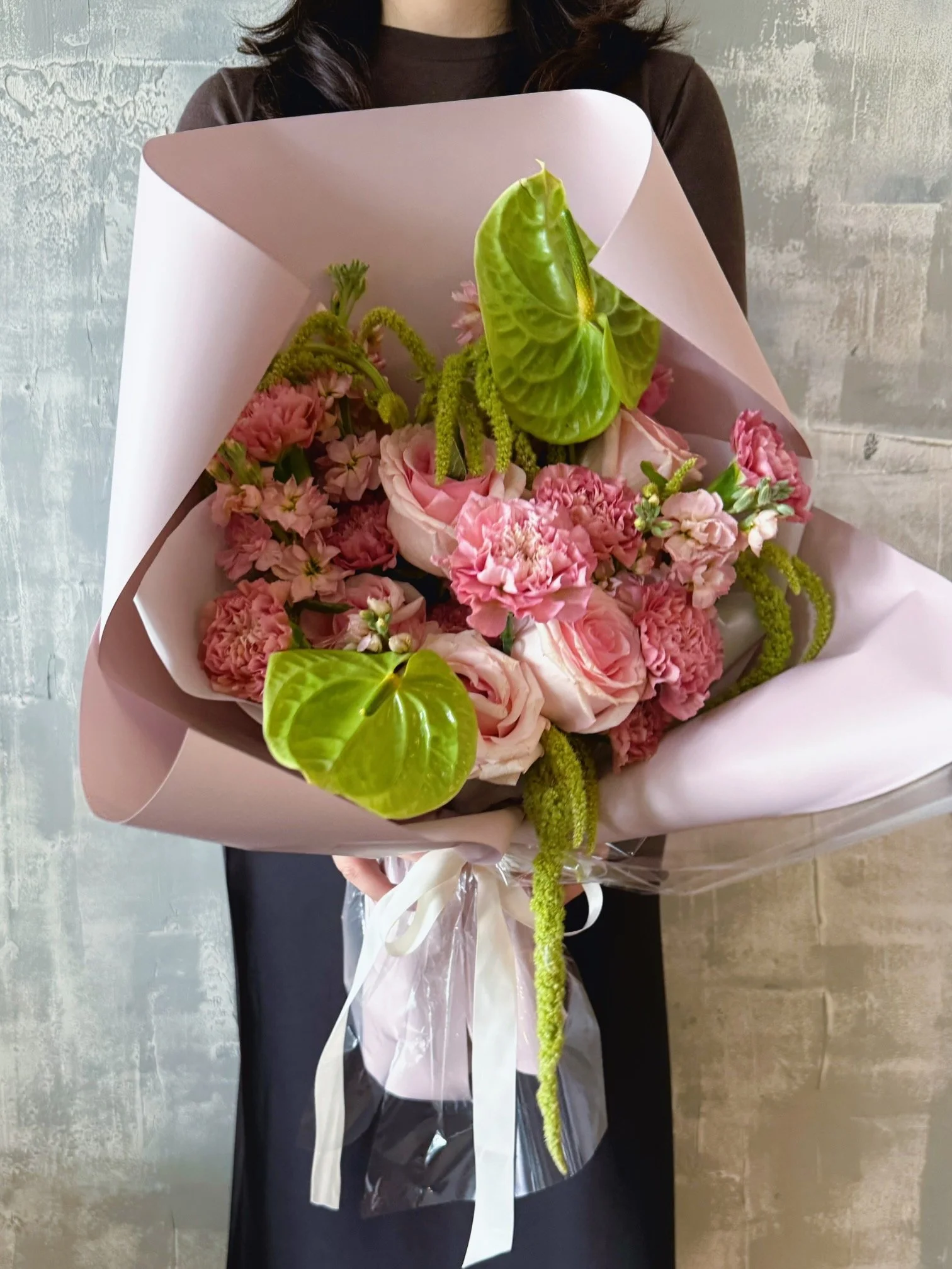 classic-rose-bouquet-pink-hand-tied-los-angeles.jpeg