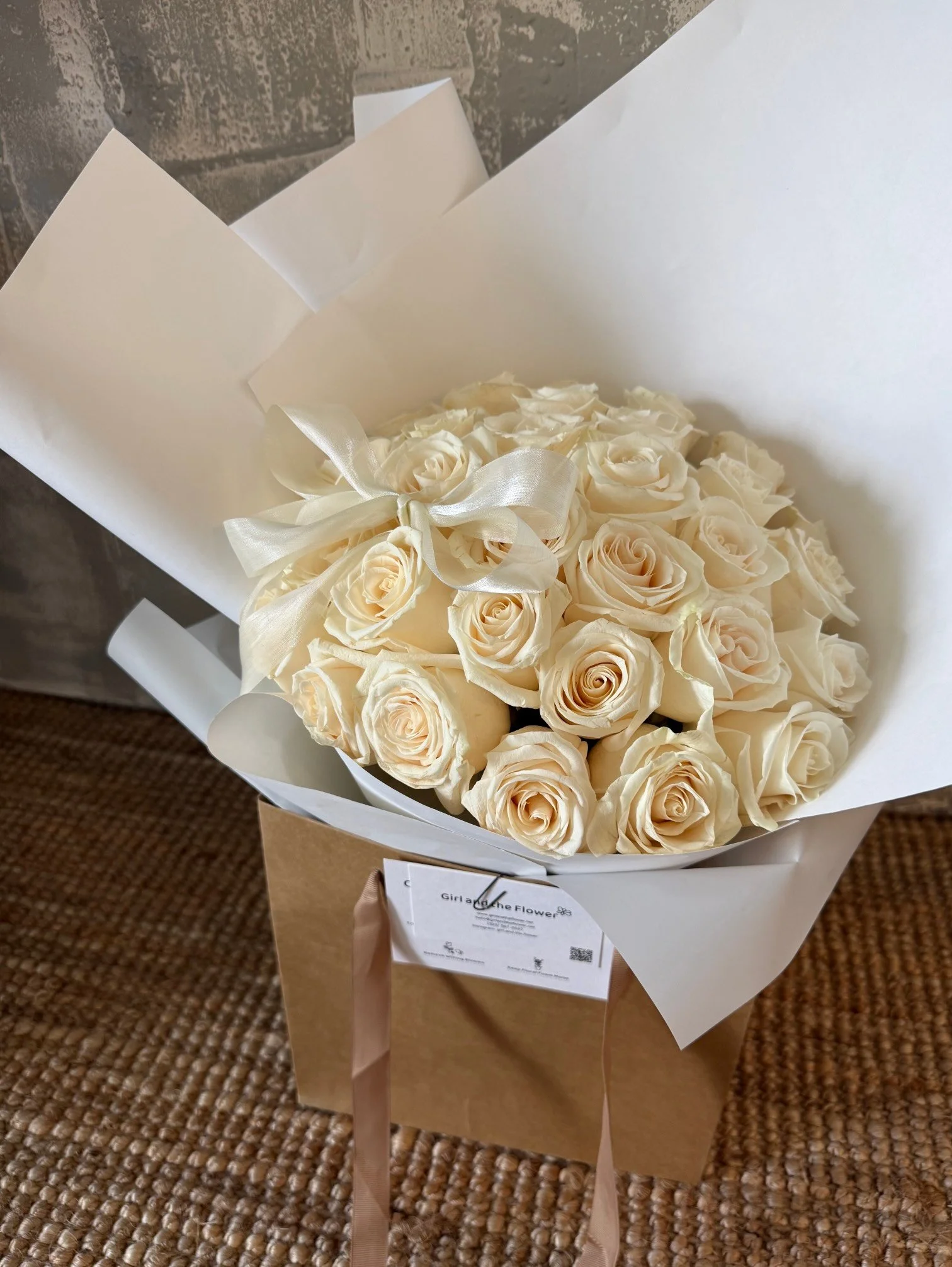 Girl and the Flower-Los Angeles Event Floris-Cream Roses.jpeg