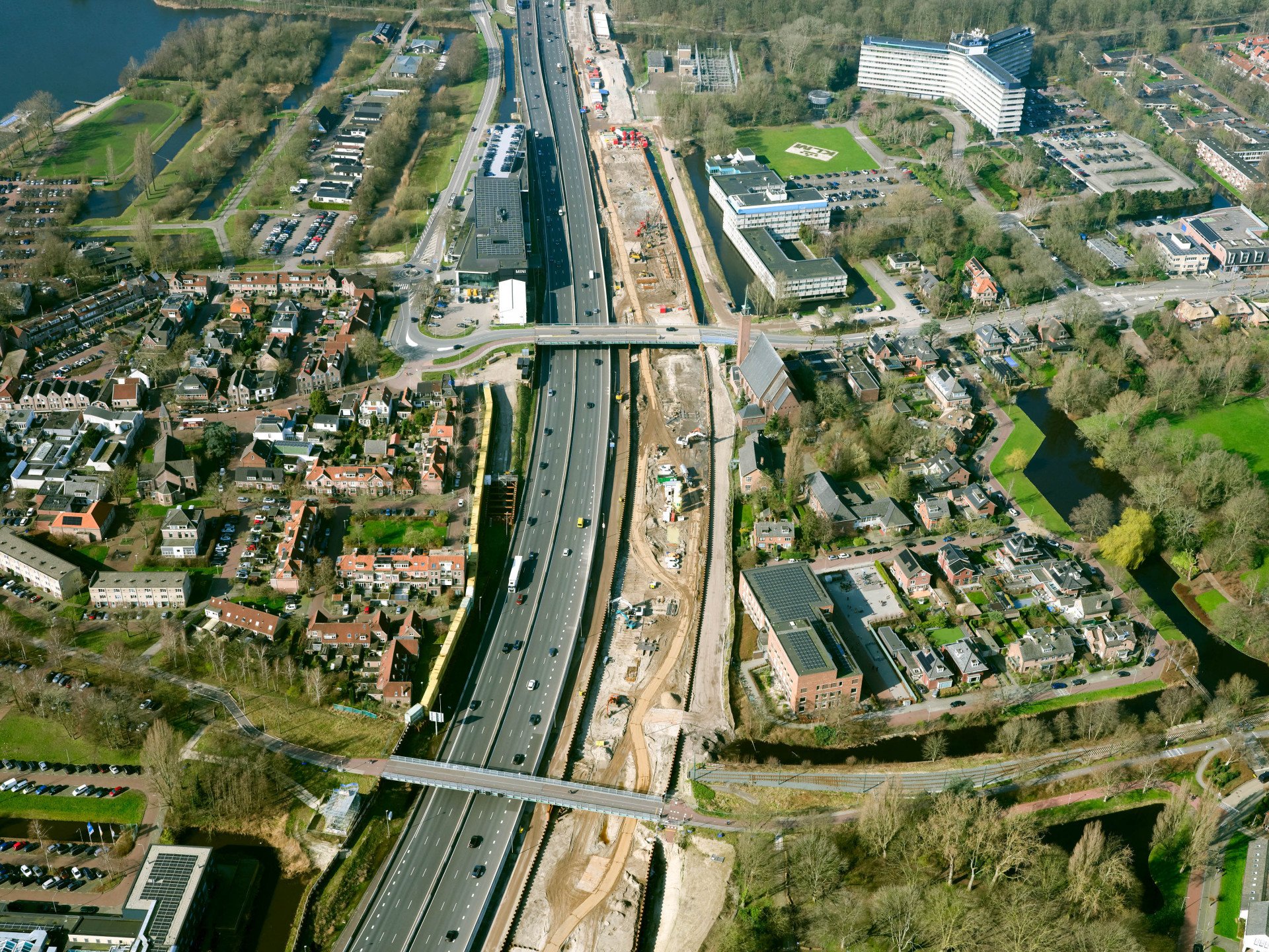 2400158-amstelveen.1920x0.jpg
