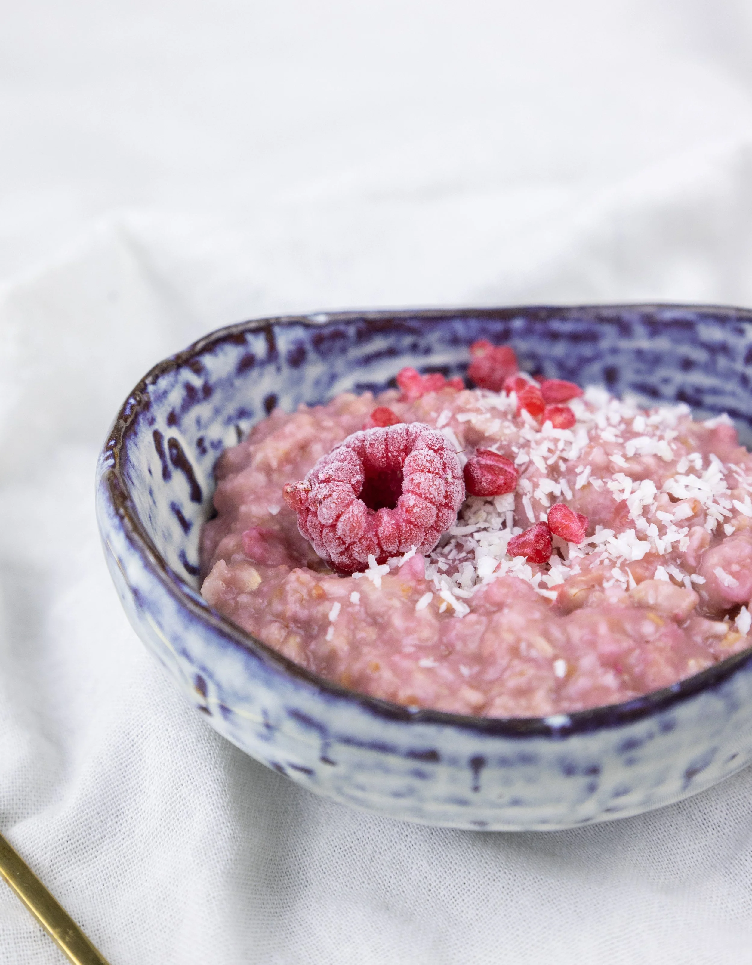 Babyvenlig grød m. hindbær &amp; kokos