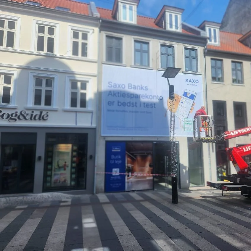 💙 SAXO SAXO SAXO&hellip;.. NY Kampagne I AARHUS ❤️

Saxos nye brugervenlige Trading app er nu p&aring; S&oslash;ndergade 16 &ndash; midt p&aring; Str&oslash;get i hjertet af Aarhus! 🏙️

Massiv synlighed. Premium placering. Maksimal effekt.

📸 Kig 