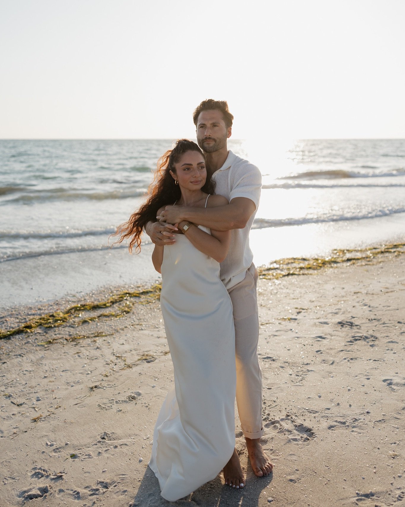 Dreamy summer sunset session with a dreamy couple! 

Who would have ever thought black on the beach would be a vibe? 🖤✨🌊

Loved capturing their effortless love.