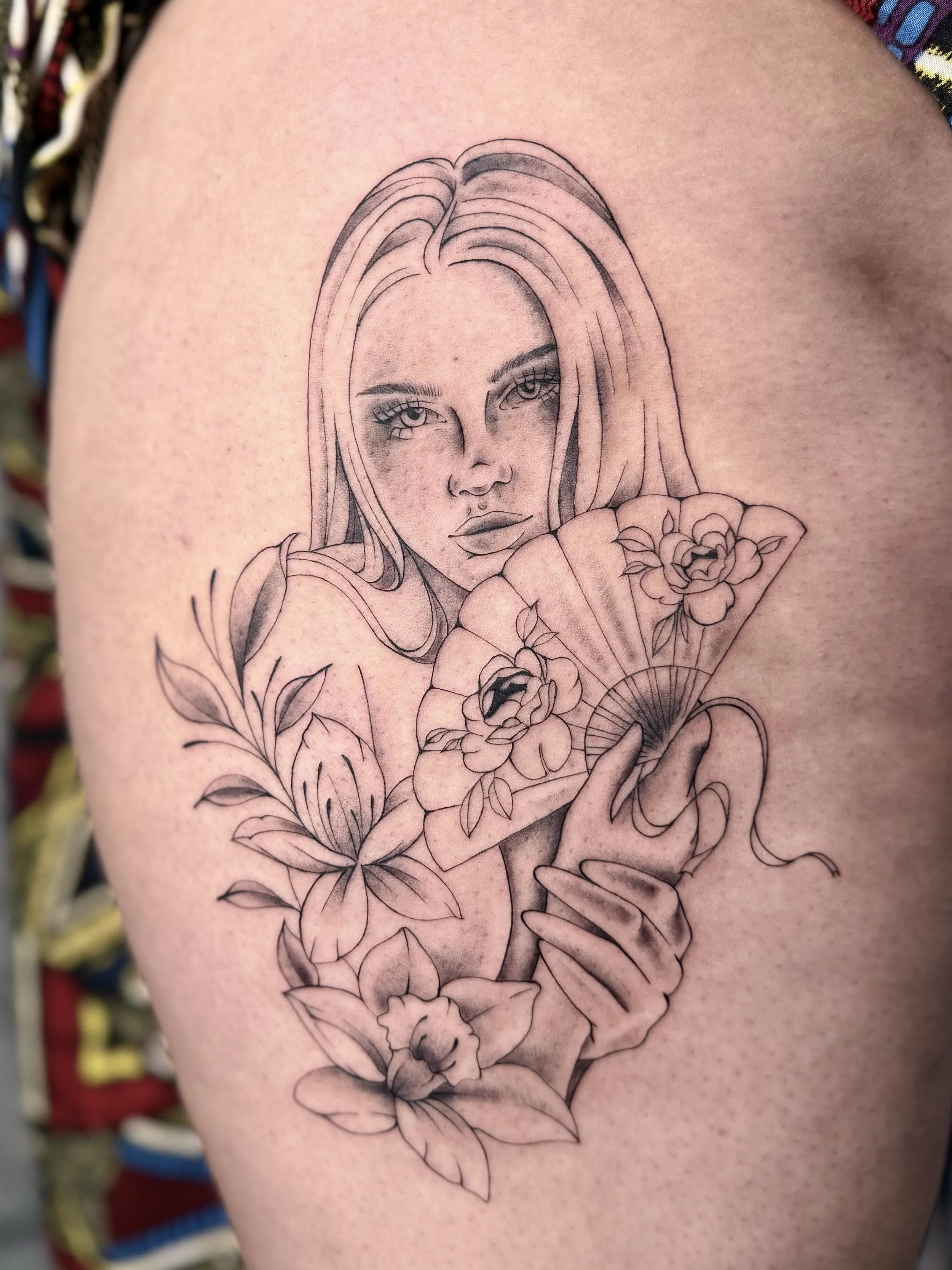 Facetune_19-09-2025-18-15-33.jpg
