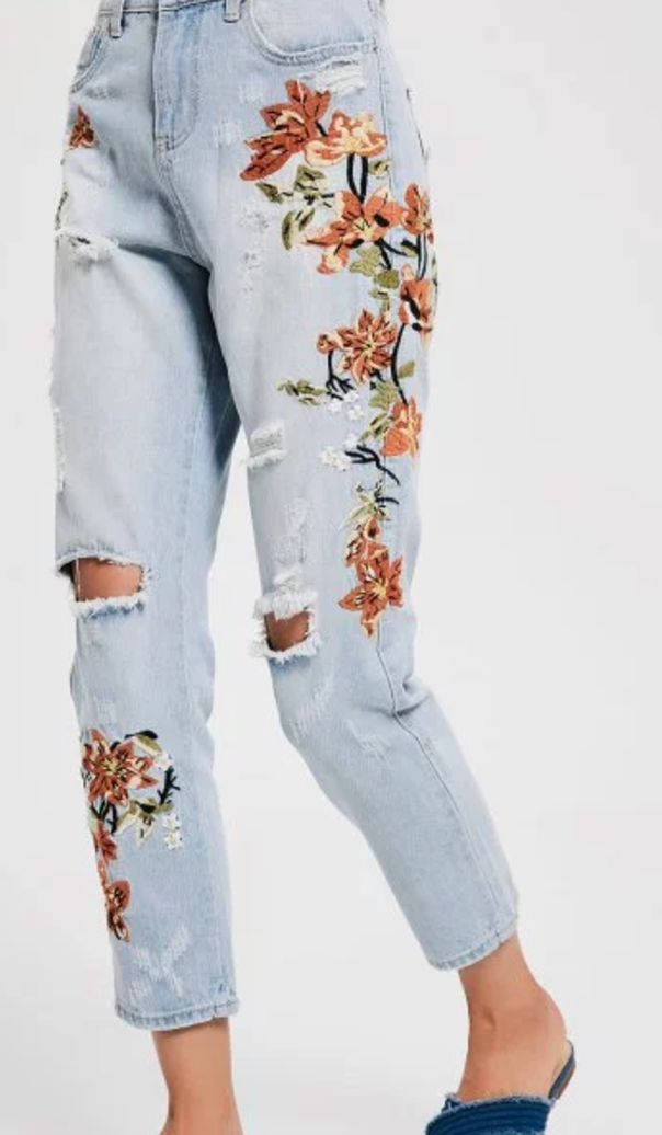 Zaful Floral Embroidery Destroyed Tapered Jeans - Denim Blue 