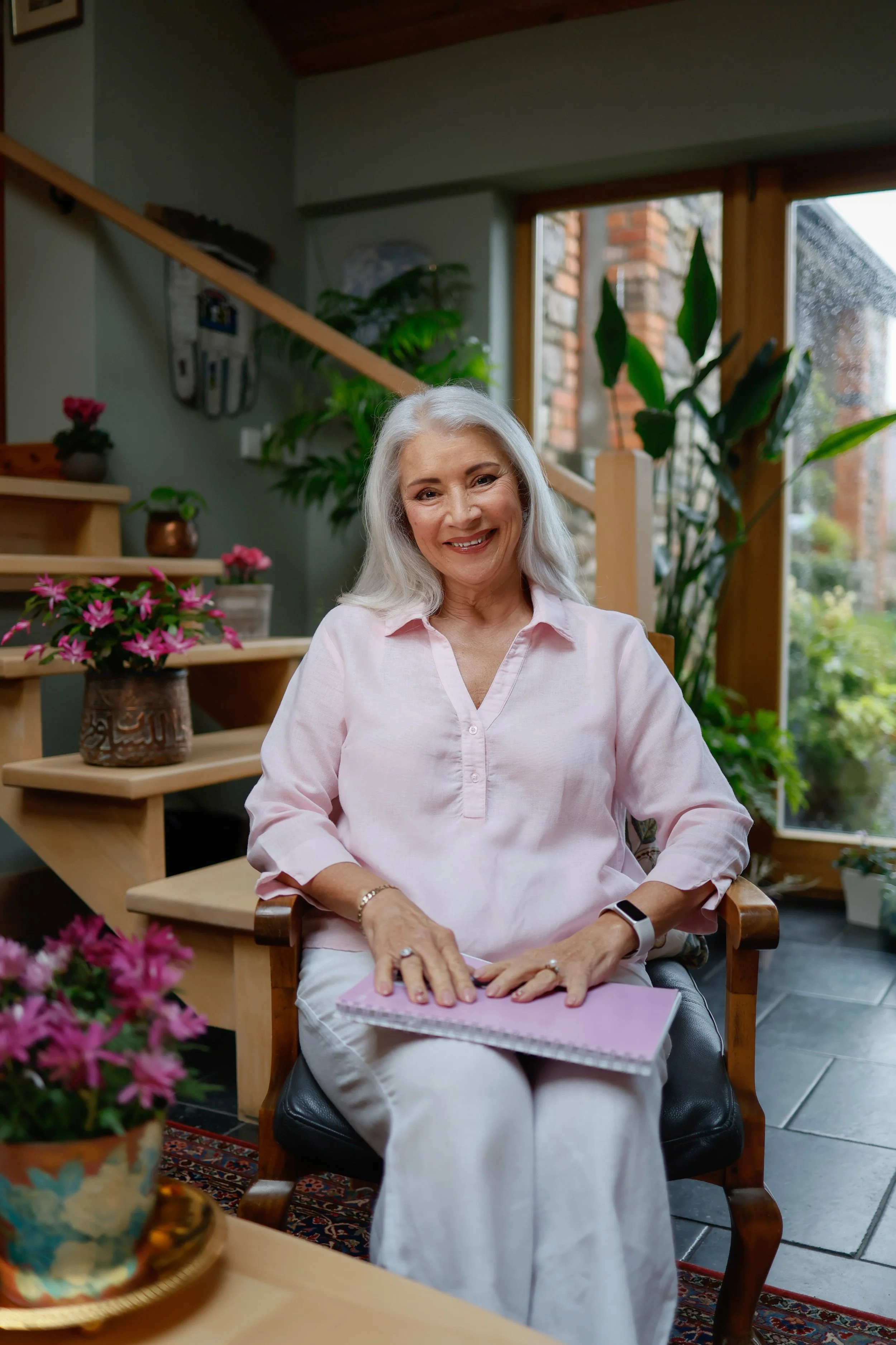 Hilde, ready for reflective session focused on relationship alignment and personal choices