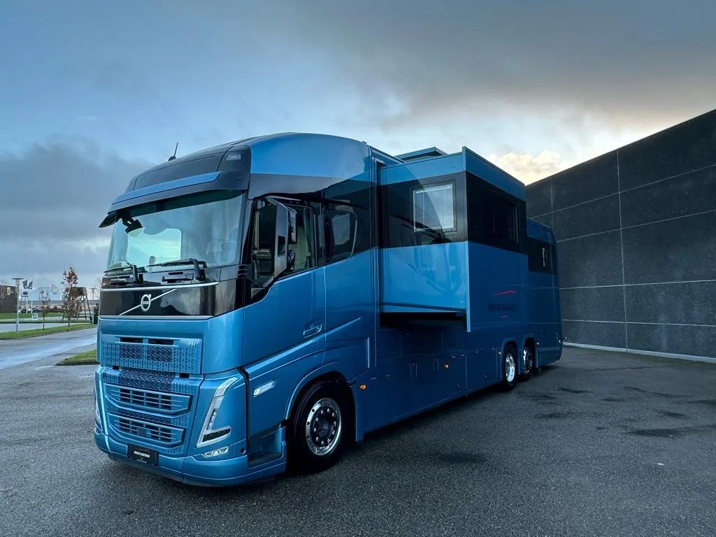 WhatsApp Image 2026-03-12 at 23.00.58 (4).jpeg