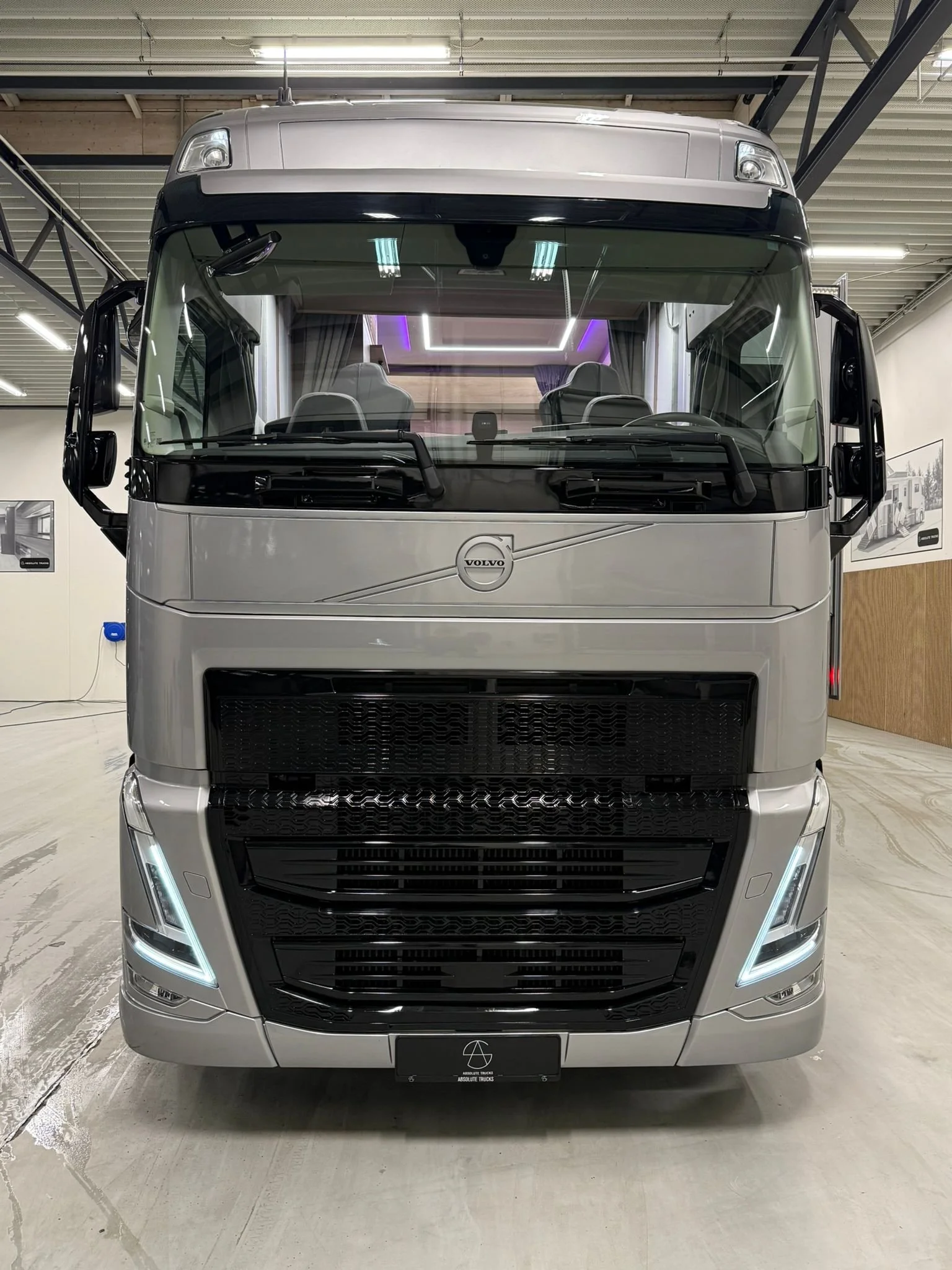 WhatsApp Image 2026-04-13 at 22.12.39 (4).jpeg