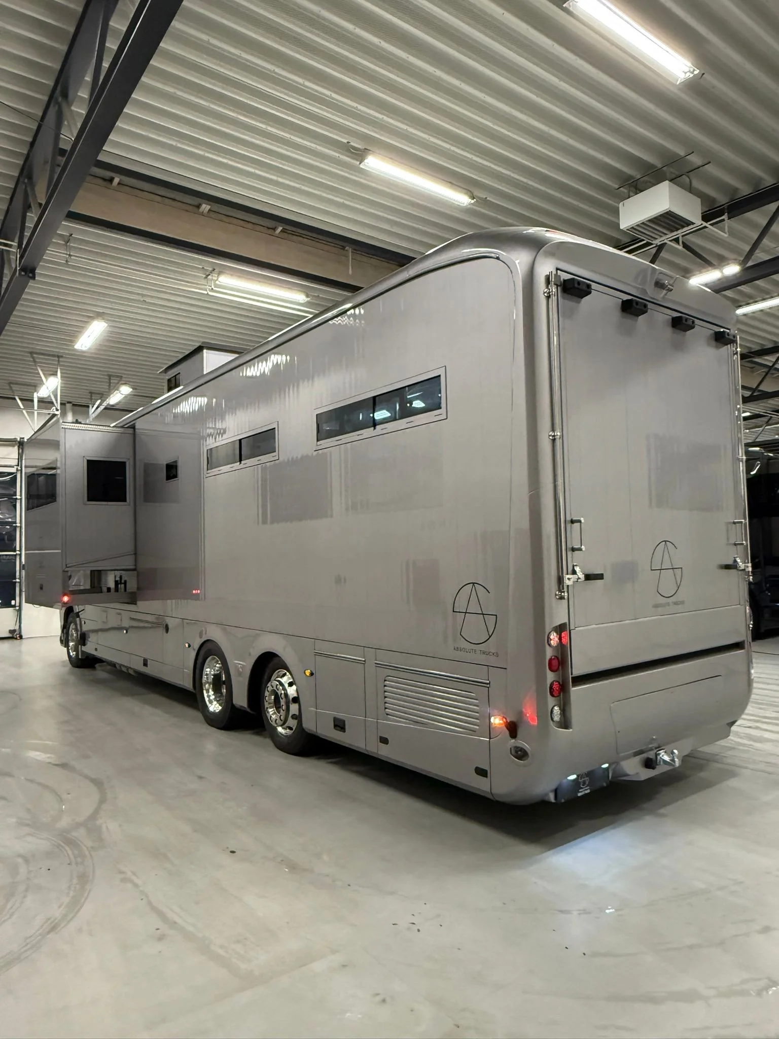 WhatsApp Image 2026-04-13 at 22.12.38 (6).jpeg