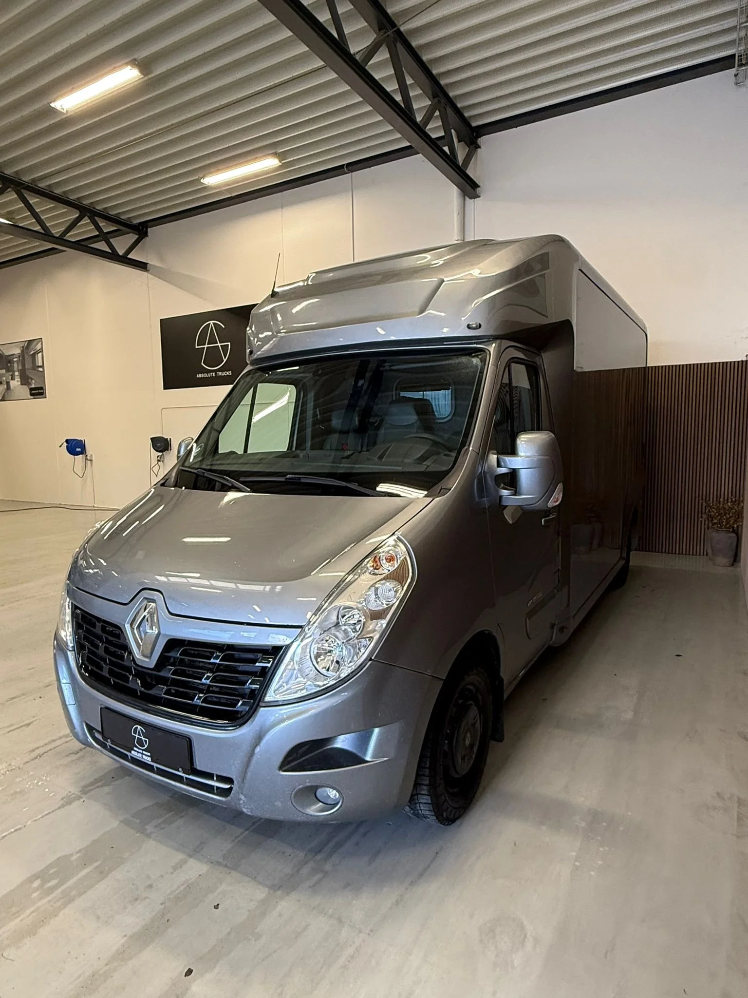 WhatsApp Image 2026-04-20 at 10.01.56 (2).jpeg