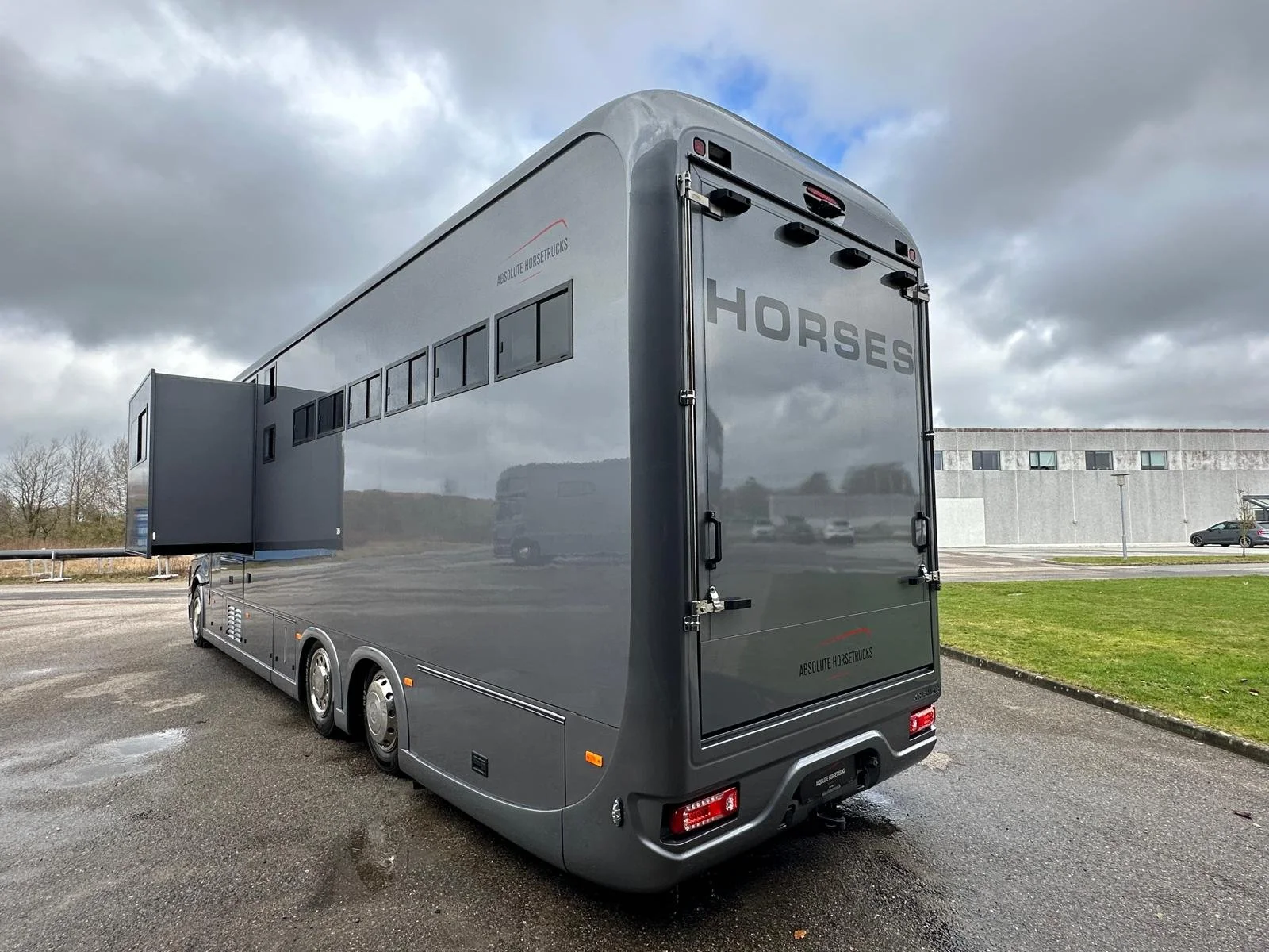 WhatsApp Image 2026-02-22 at 19.57.21.jpeg