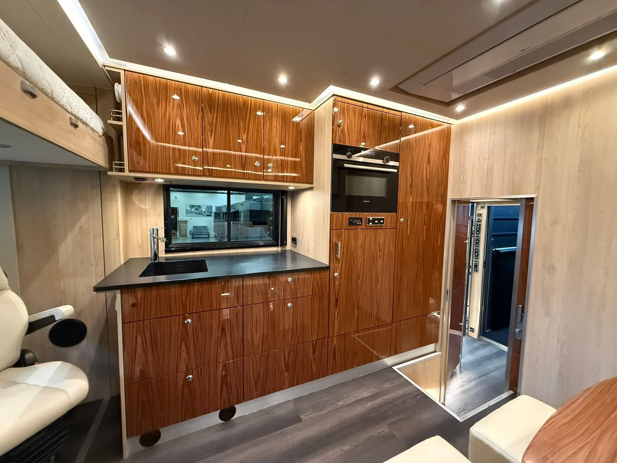 WhatsApp Image 2026-04-05 at 08.19.112.jpeg