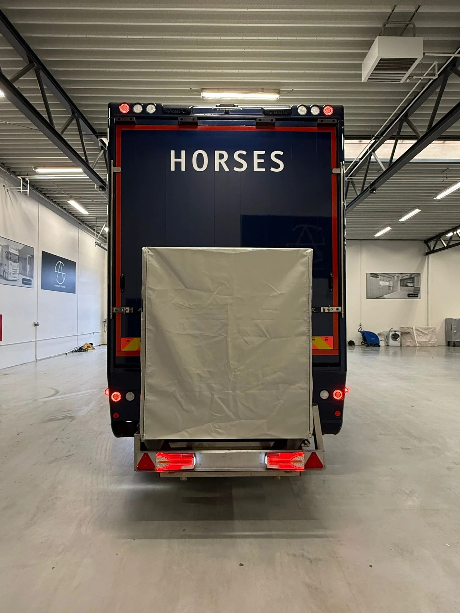 WhatsApp Image 2026-04-05 at 08.19.082.jpeg