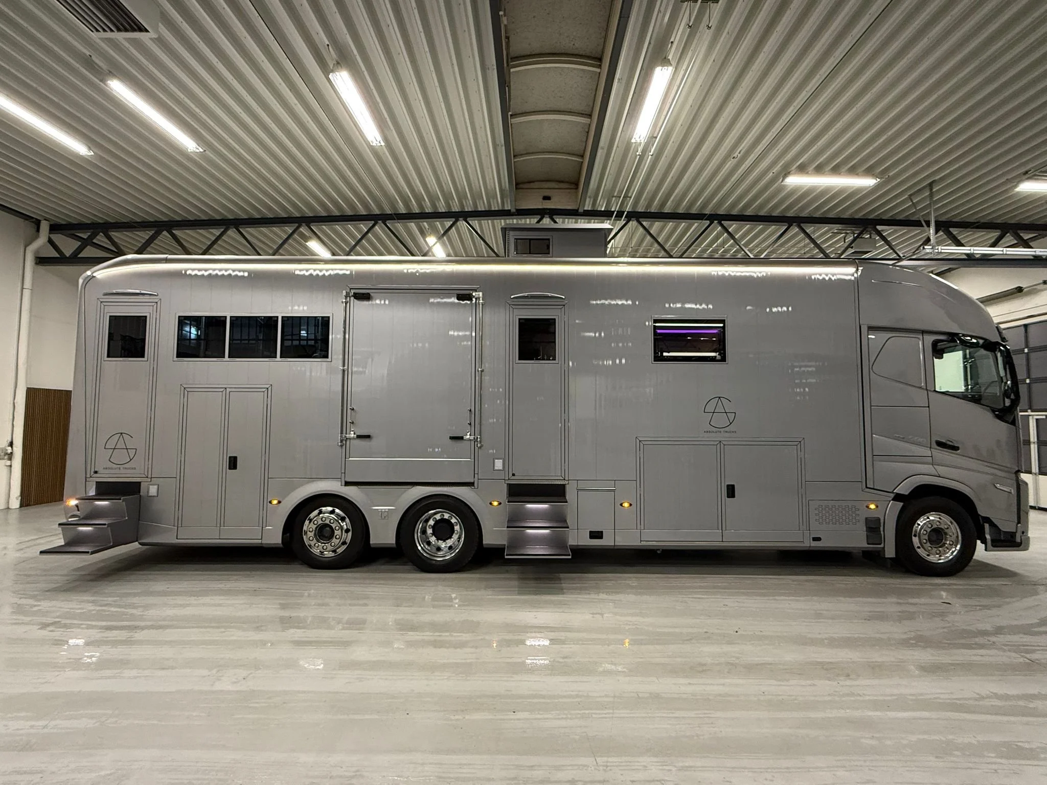 WhatsApp Image 2026-04-13 at 22.12.39 (8).jpeg