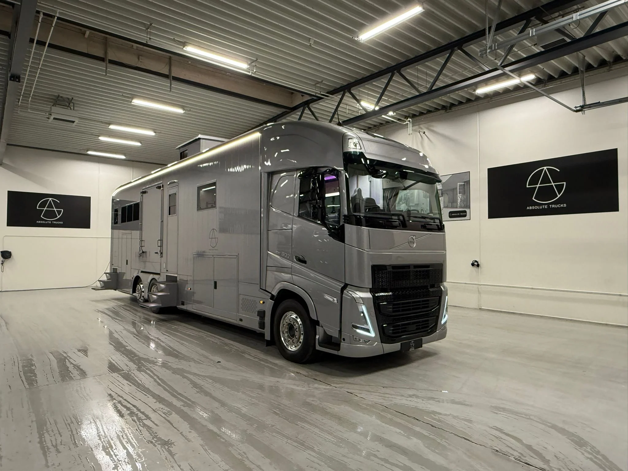 WhatsApp Image 2026-04-13 at 22.12.38 (5).jpeg