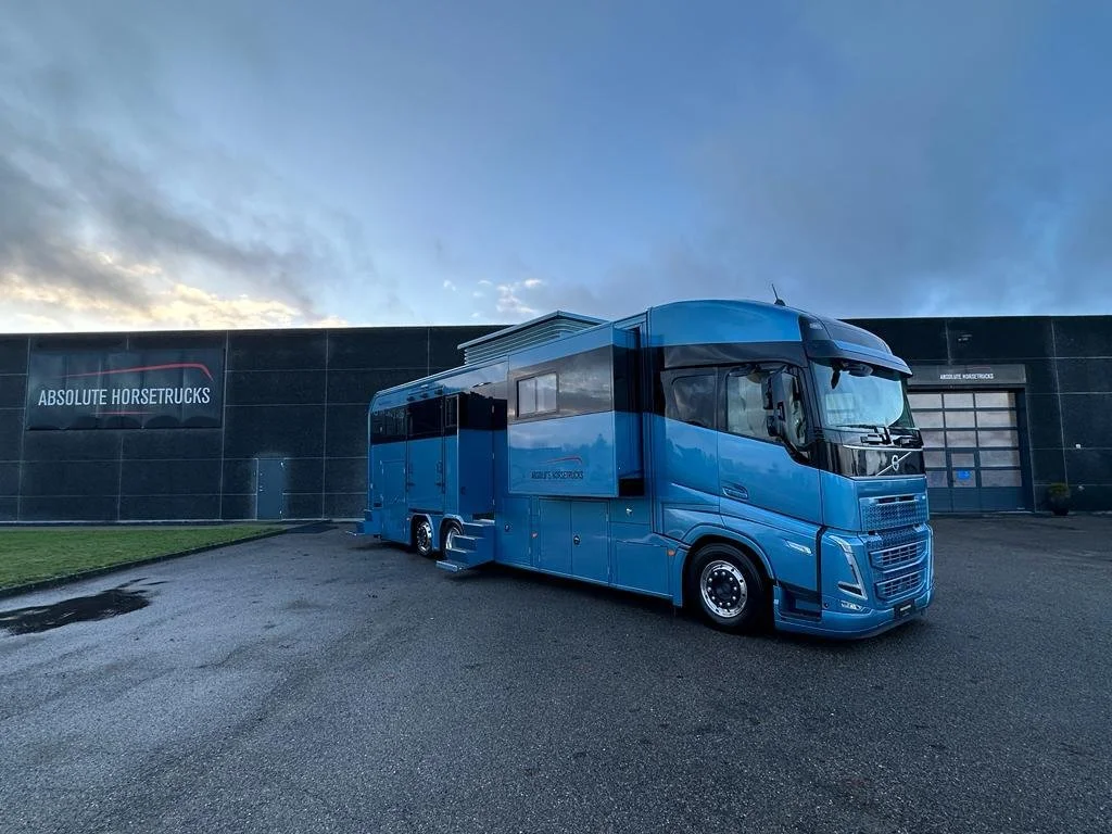 WhatsApp Image 2026-03-12 at 23.00.58.jpeg