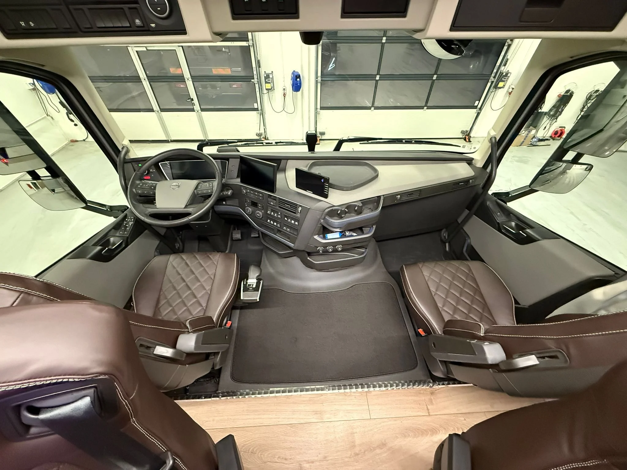 WhatsApp Image 2026-04-13 at 22.12.38 (3).jpeg