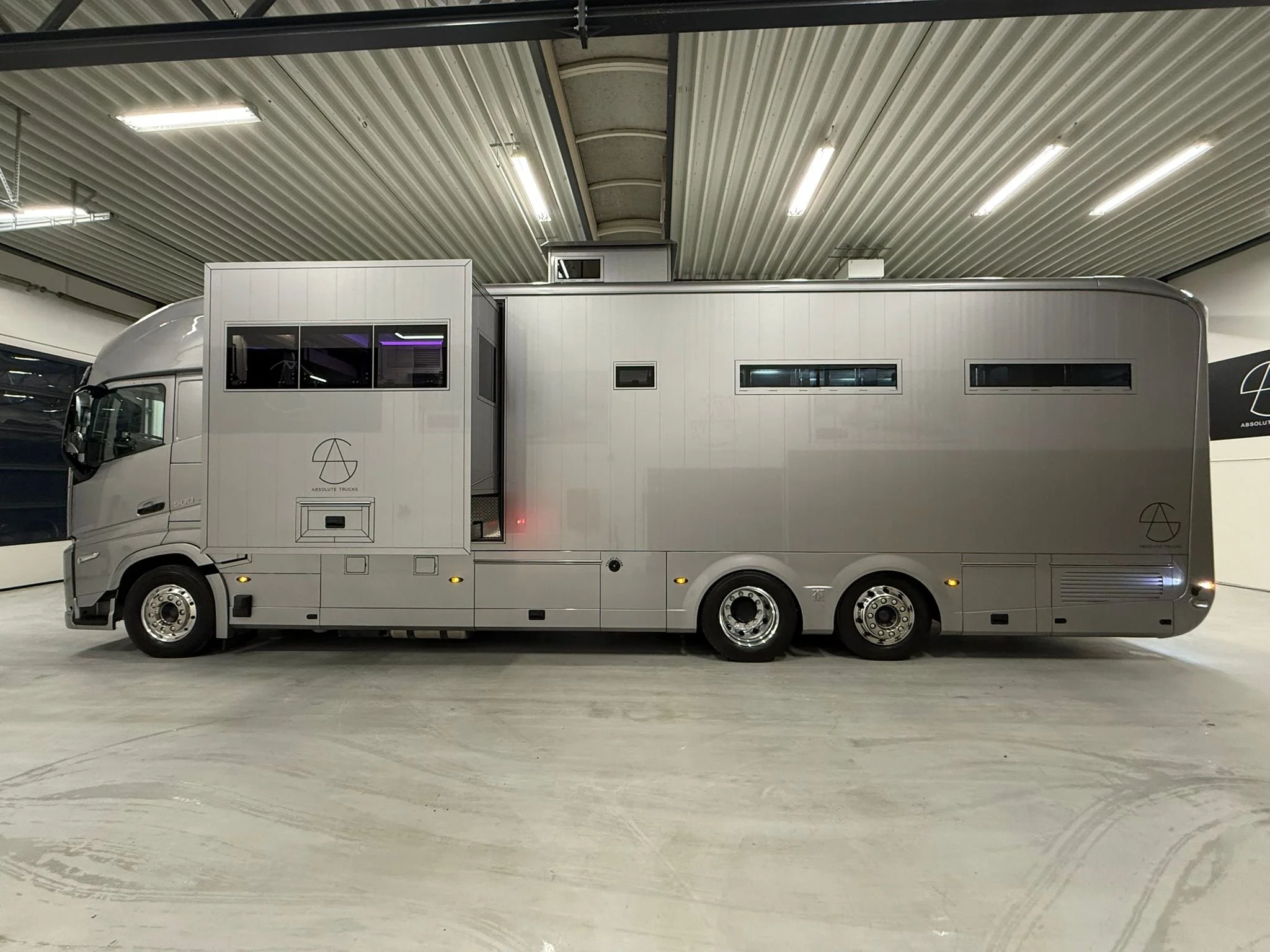 WhatsApp Image 2026-04-13 at 22.12.40 (1).jpeg