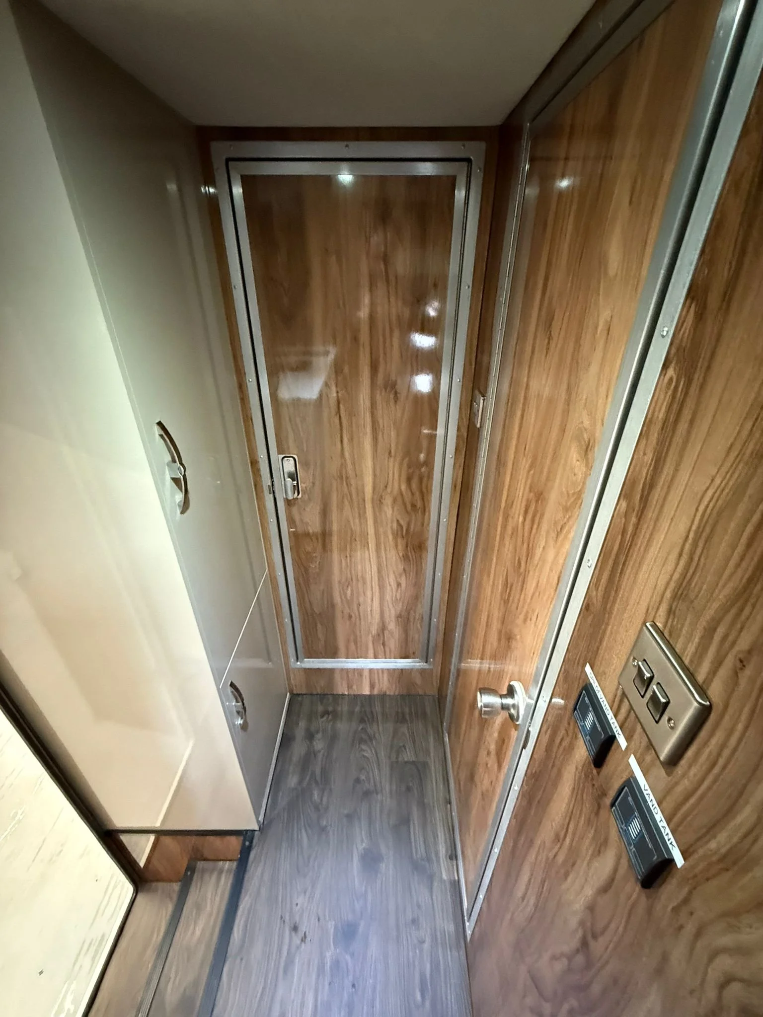 WhatsApp Image 2026-04-27 at 11.29.45 (5).jpeg