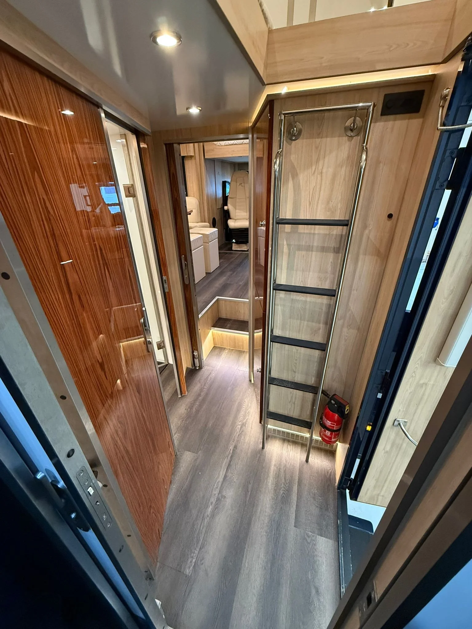 WhatsApp Image 2026-04-05 at 08.19.104.jpeg