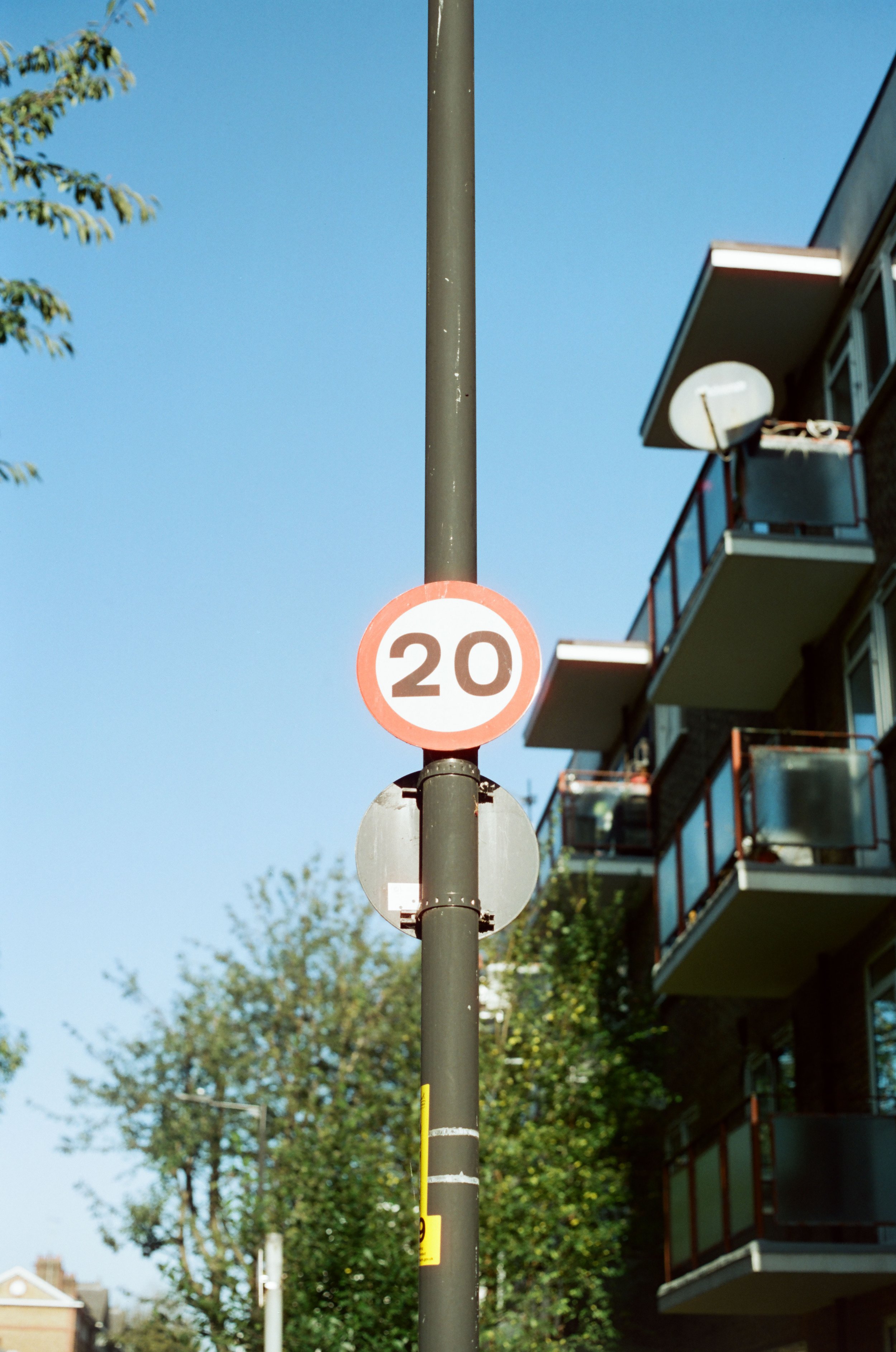20_Speed_Limit_Sign.jpg