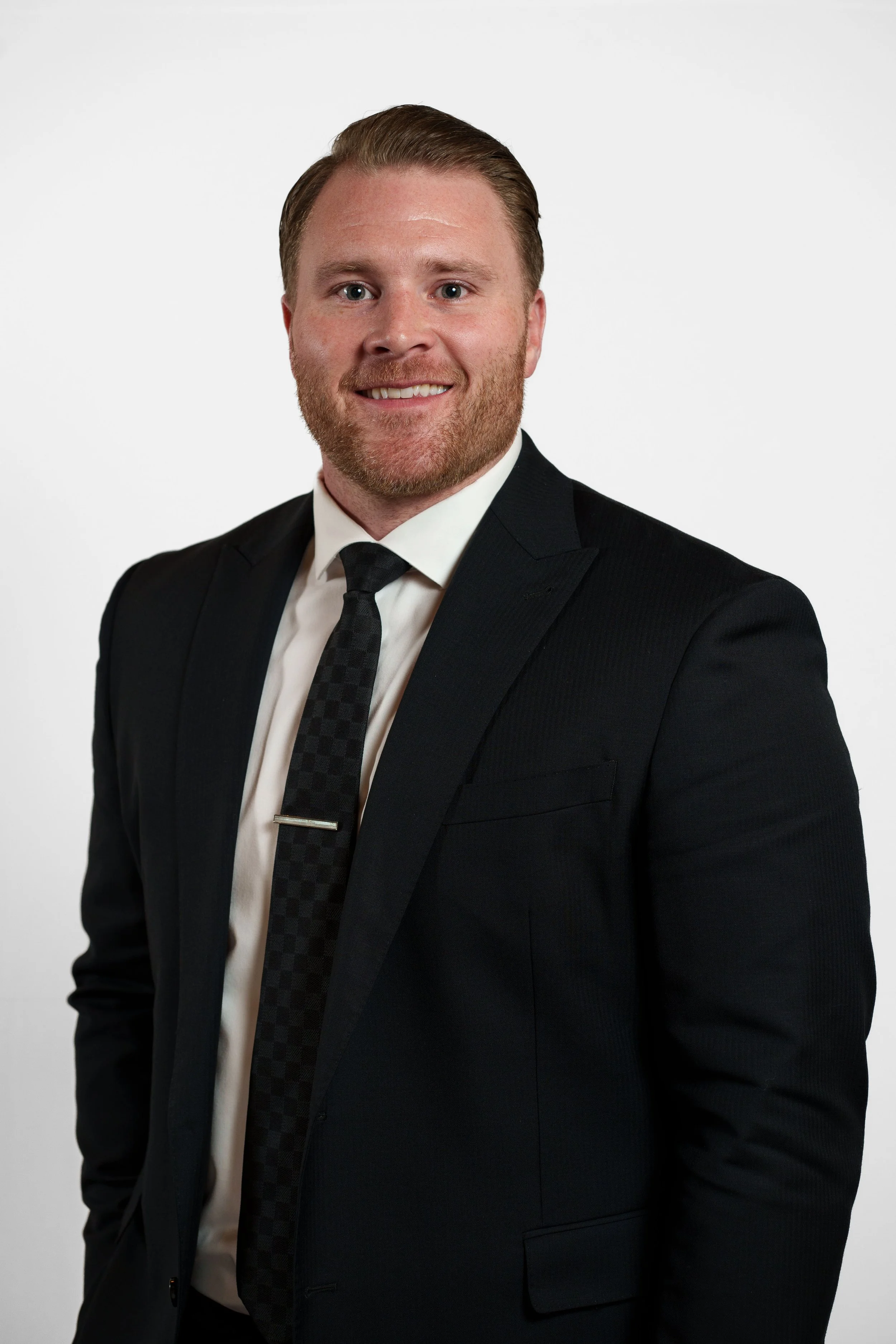 EVX Headshot-260.jpg