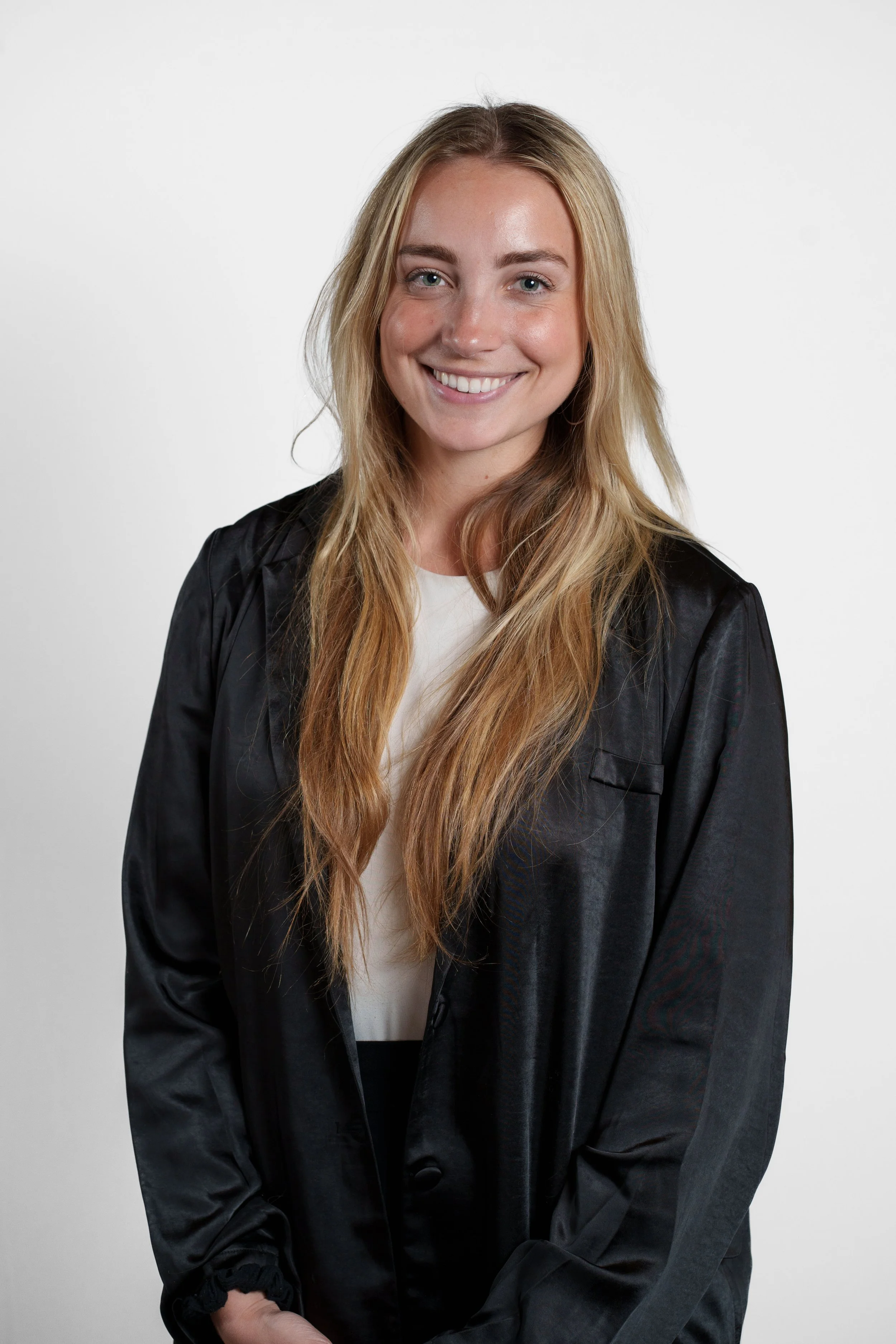 EVX Headshot-037.jpg