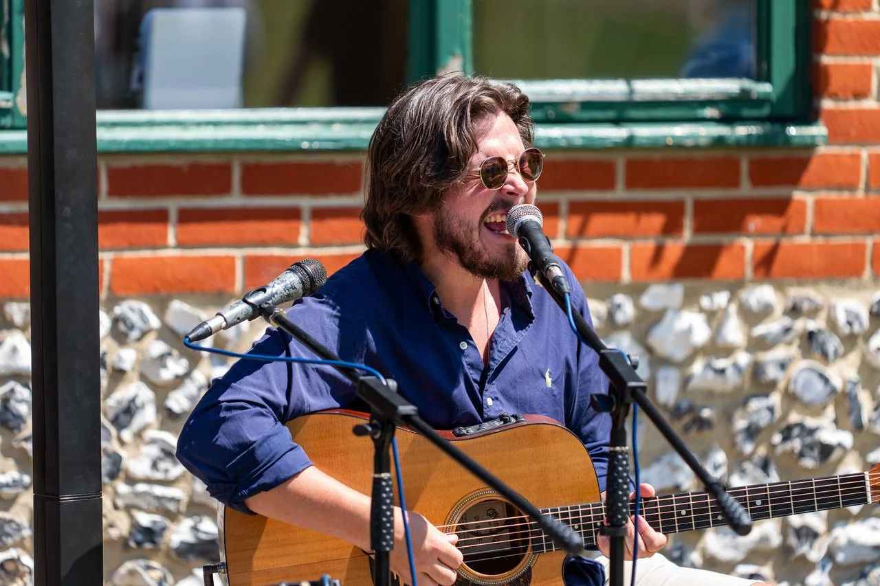 The Tipi Live Music | Lawrence Hill