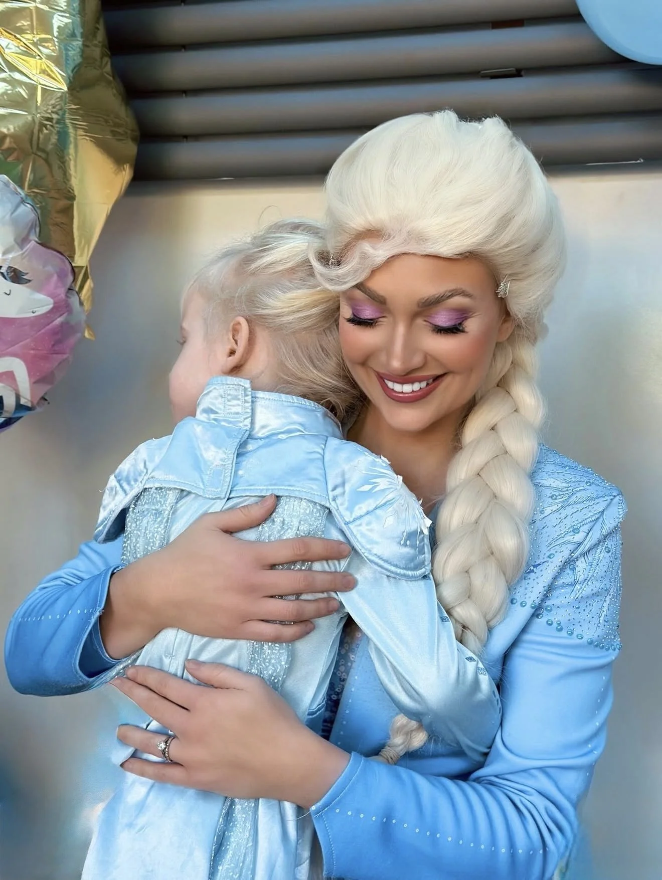 Let's Lunch with Elsa!