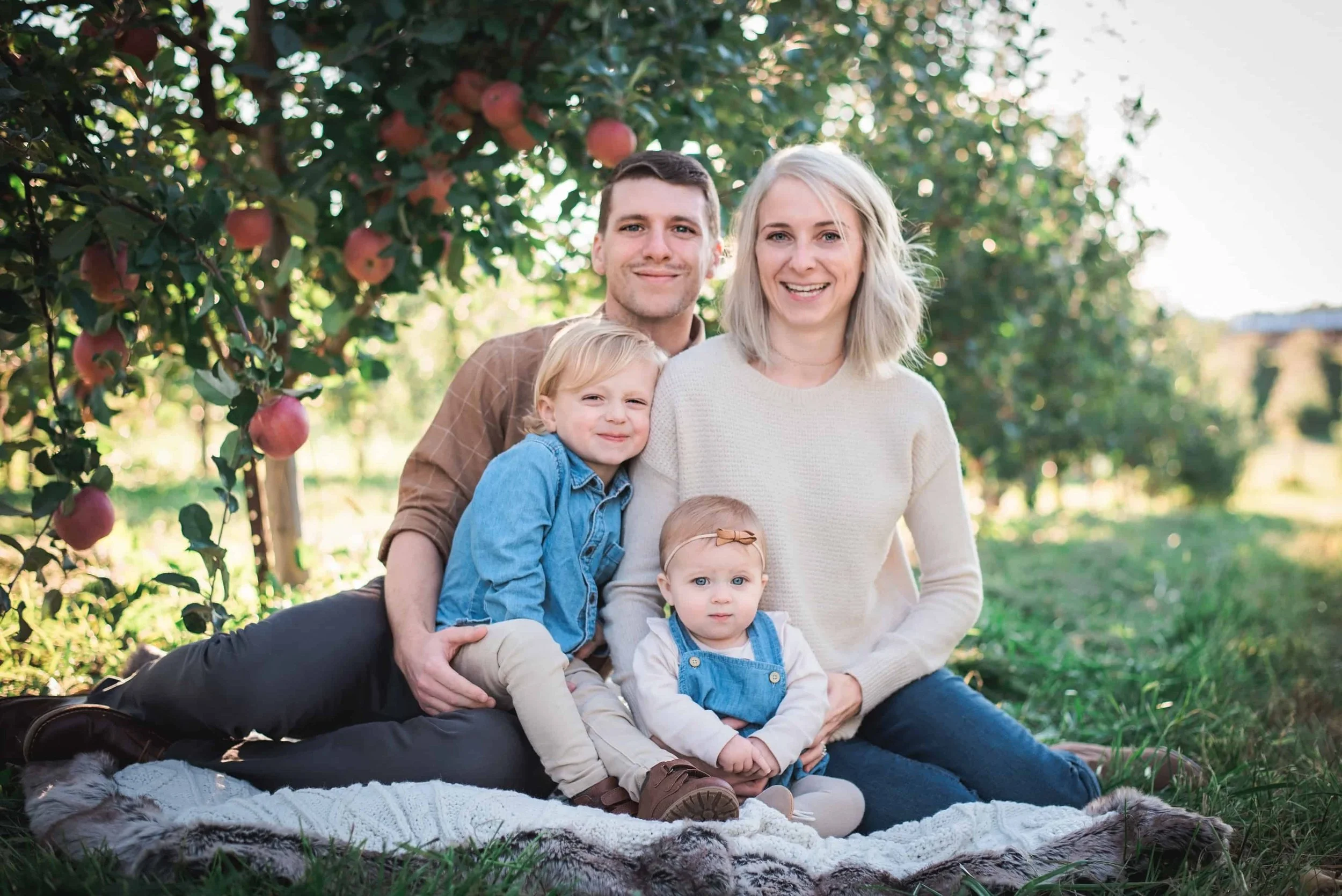 How to Prepare for a Stress-Free Family Photo Session