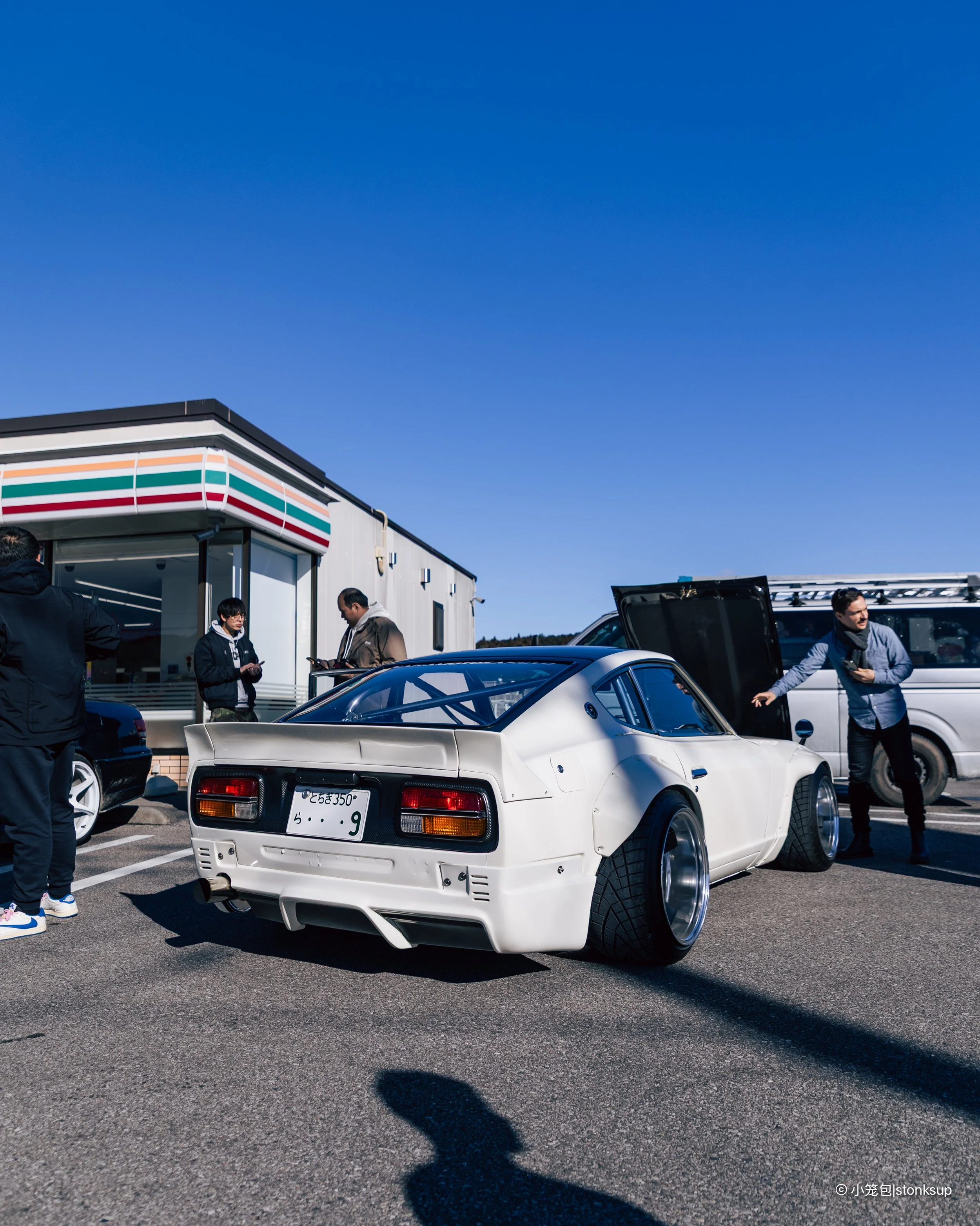 Nissan 240Z Rocket Bunny-15.jpg