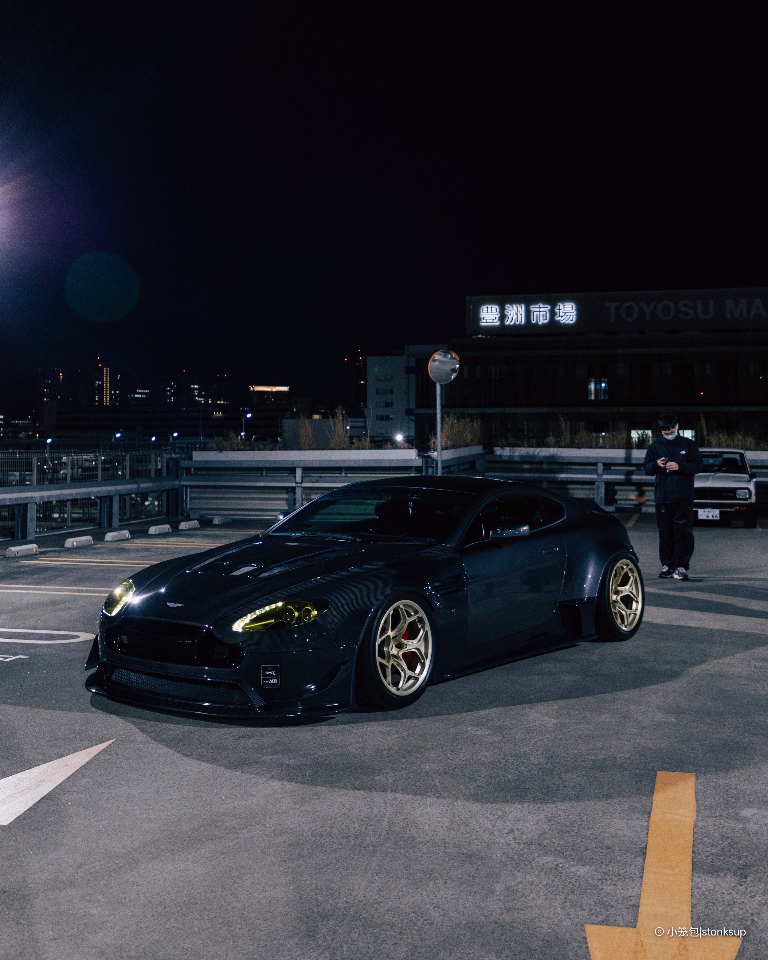 Aston Martin Vantage ACR-24.jpg