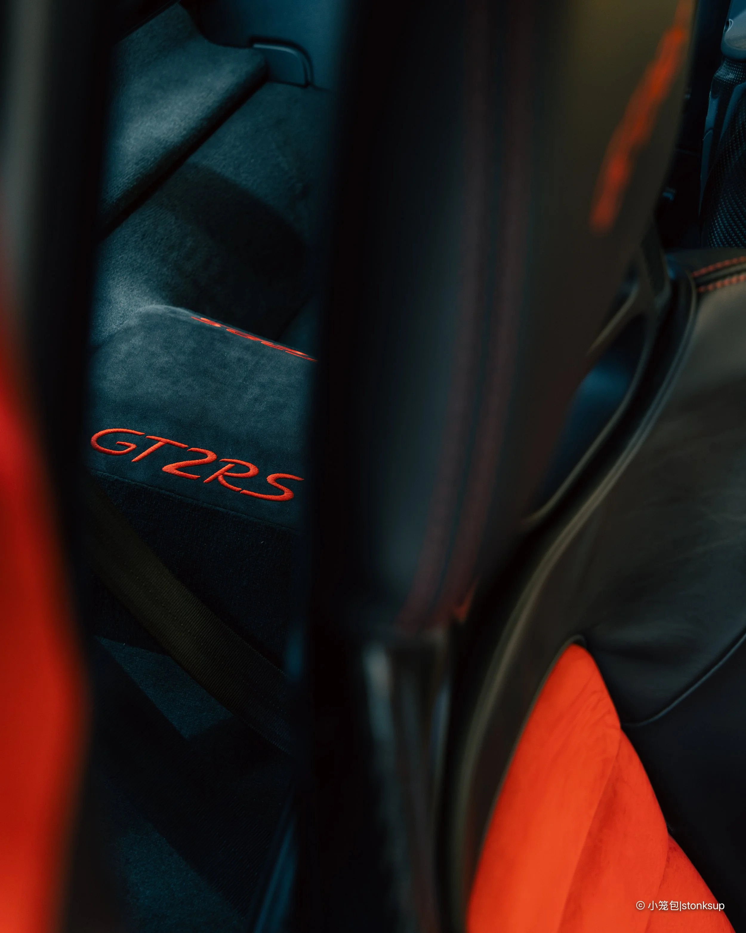 GT2RS-11.jpg