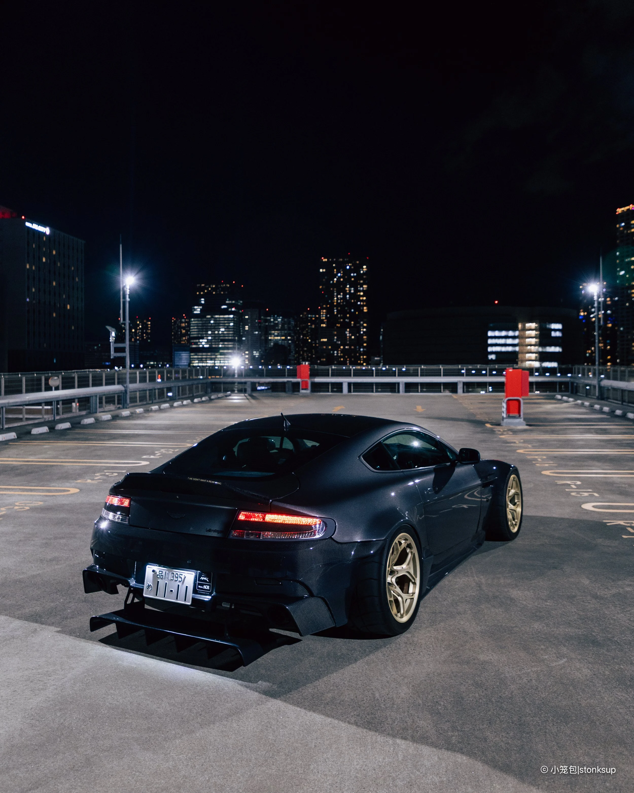 Aston Martin Vantage ACR-10.jpg