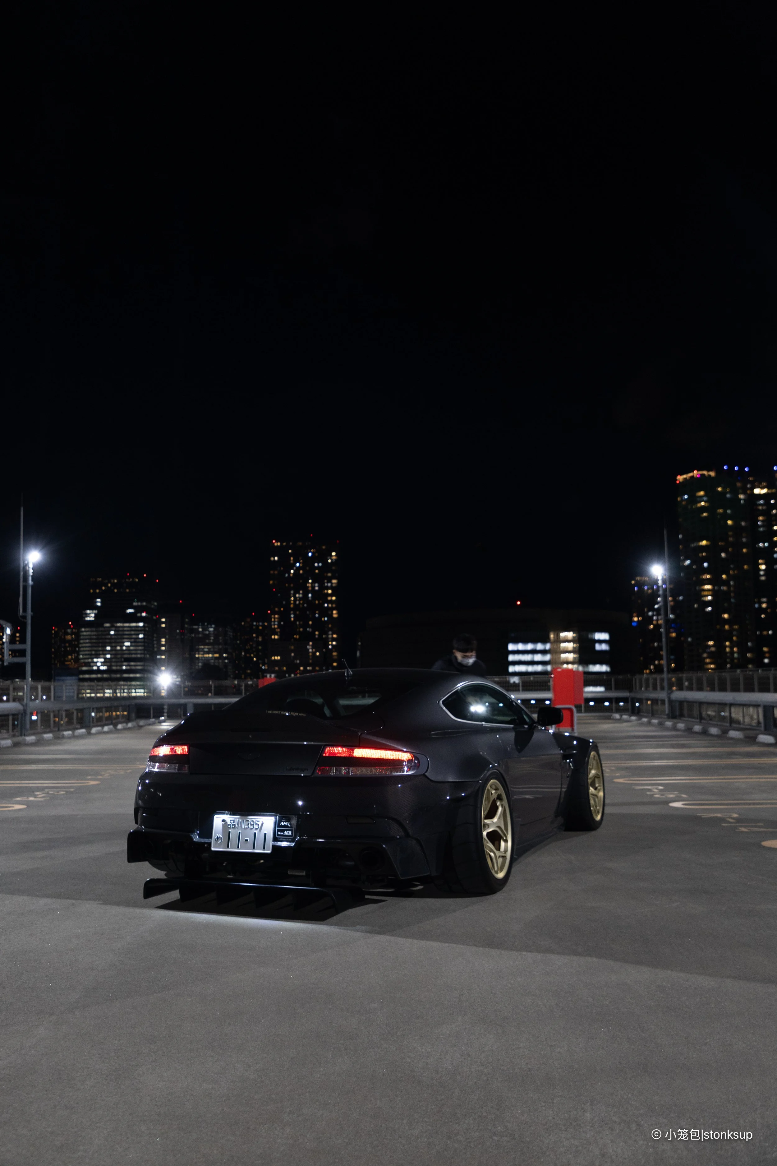 Aston Martin Vantage ACR-20.jpg